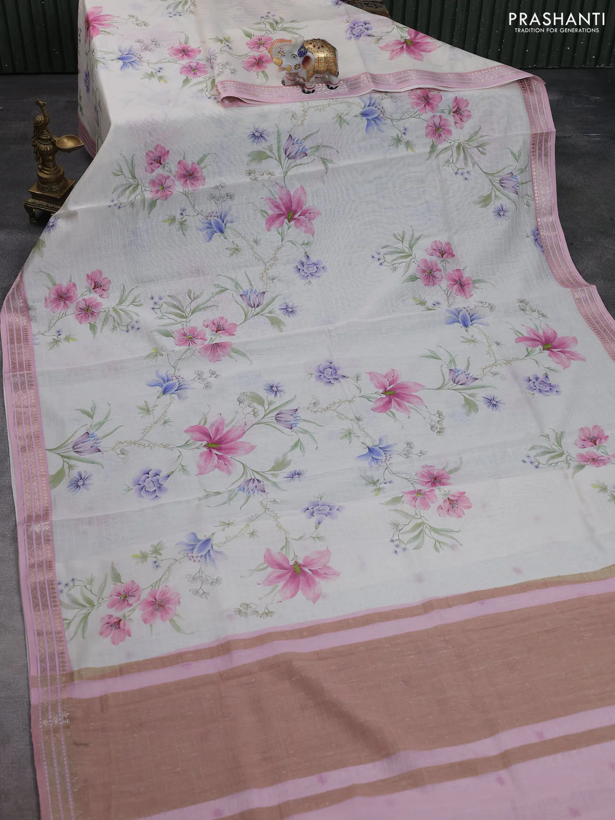 Mul chanderi saree off white and light pink with allover floral digital prints and zari woven border - Image 2