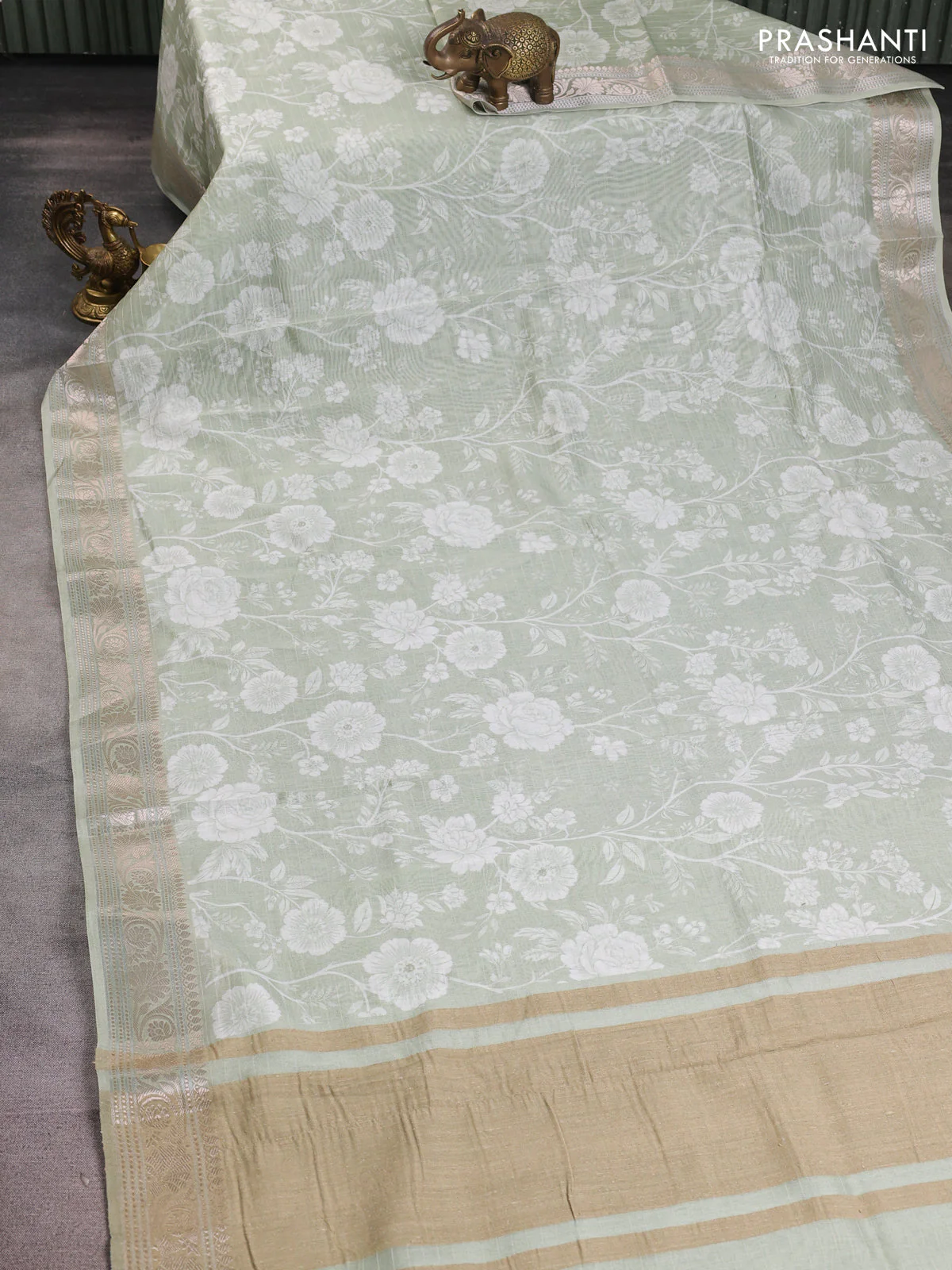 Mul chanderi saree pastel green with allover floral digital prints and zari woven border - Image 2