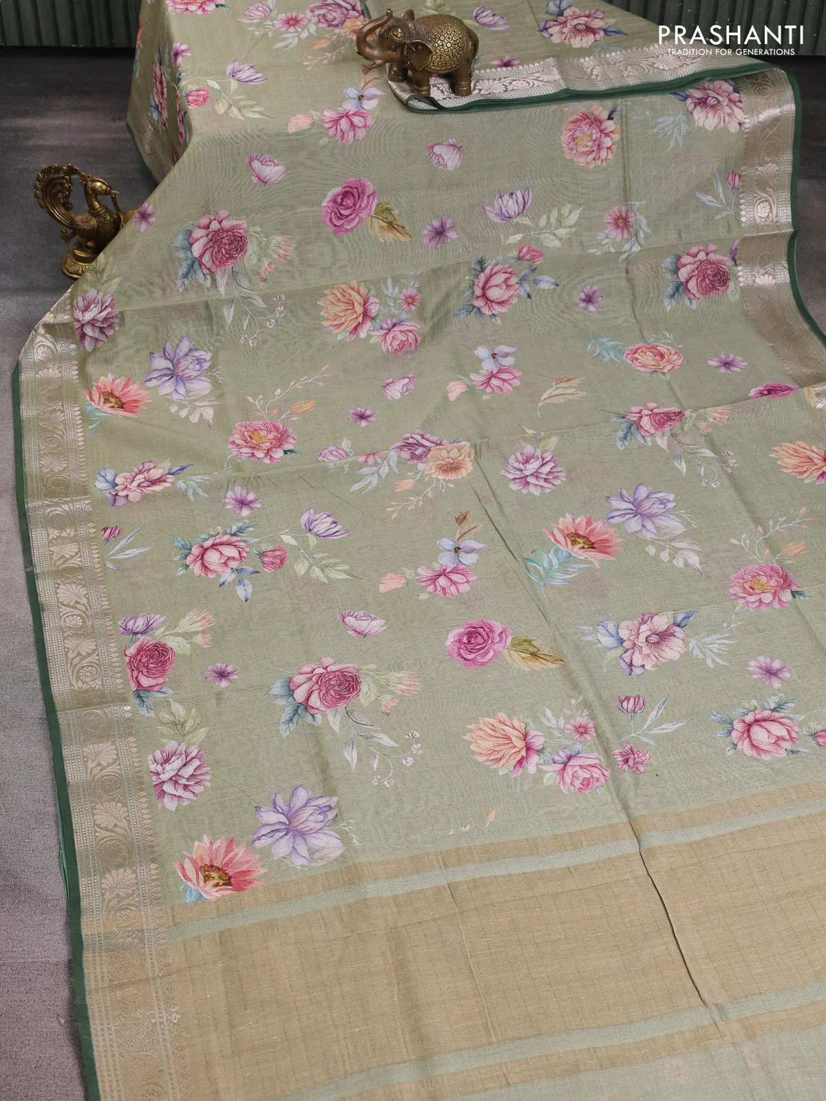 Mul chanderi saree pastel green with allover floral digital prints and zari woven border - Image 2