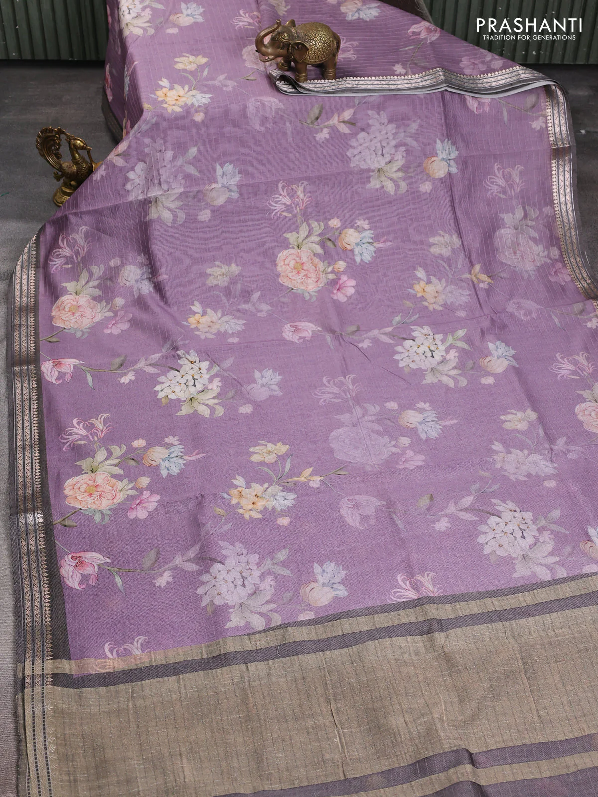 Mul chanderi saree purple and grey with allover floral digital prints and zari woven border - Image 2