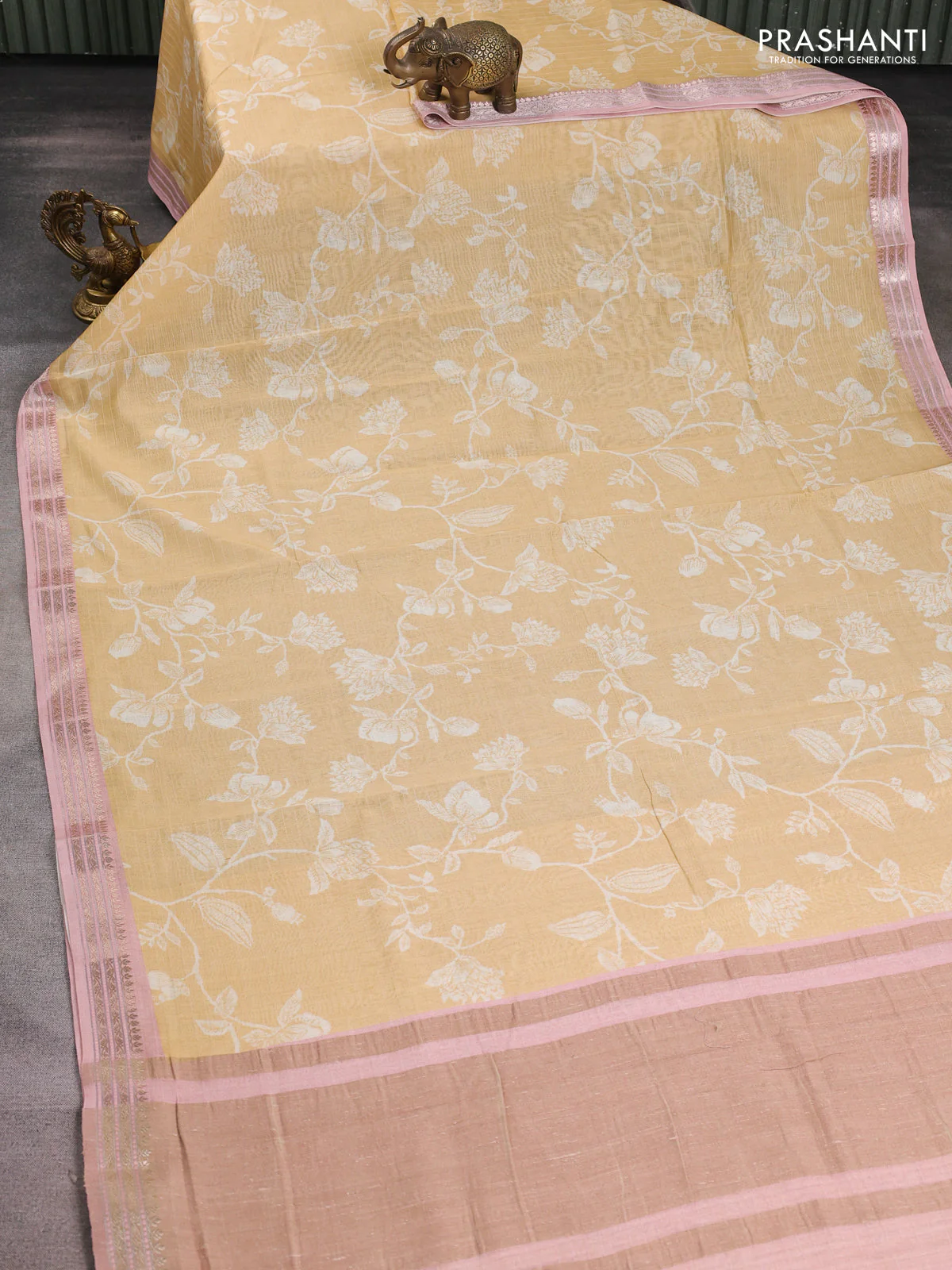 Mul chanderi saree sandal and pastel peach with allover floral digital prints and zari woven border - Image 2