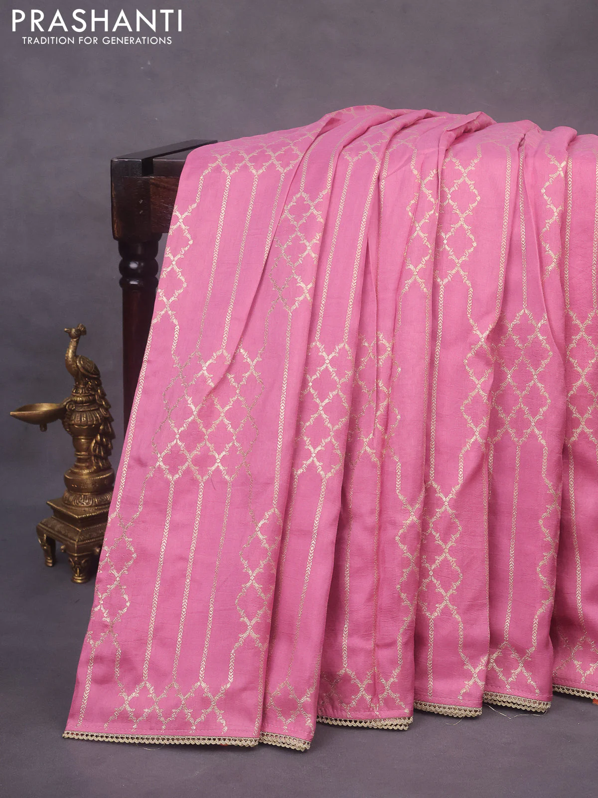 Munga tussar saree mauve pink with allover zari weaves and lace work blue - Image 2