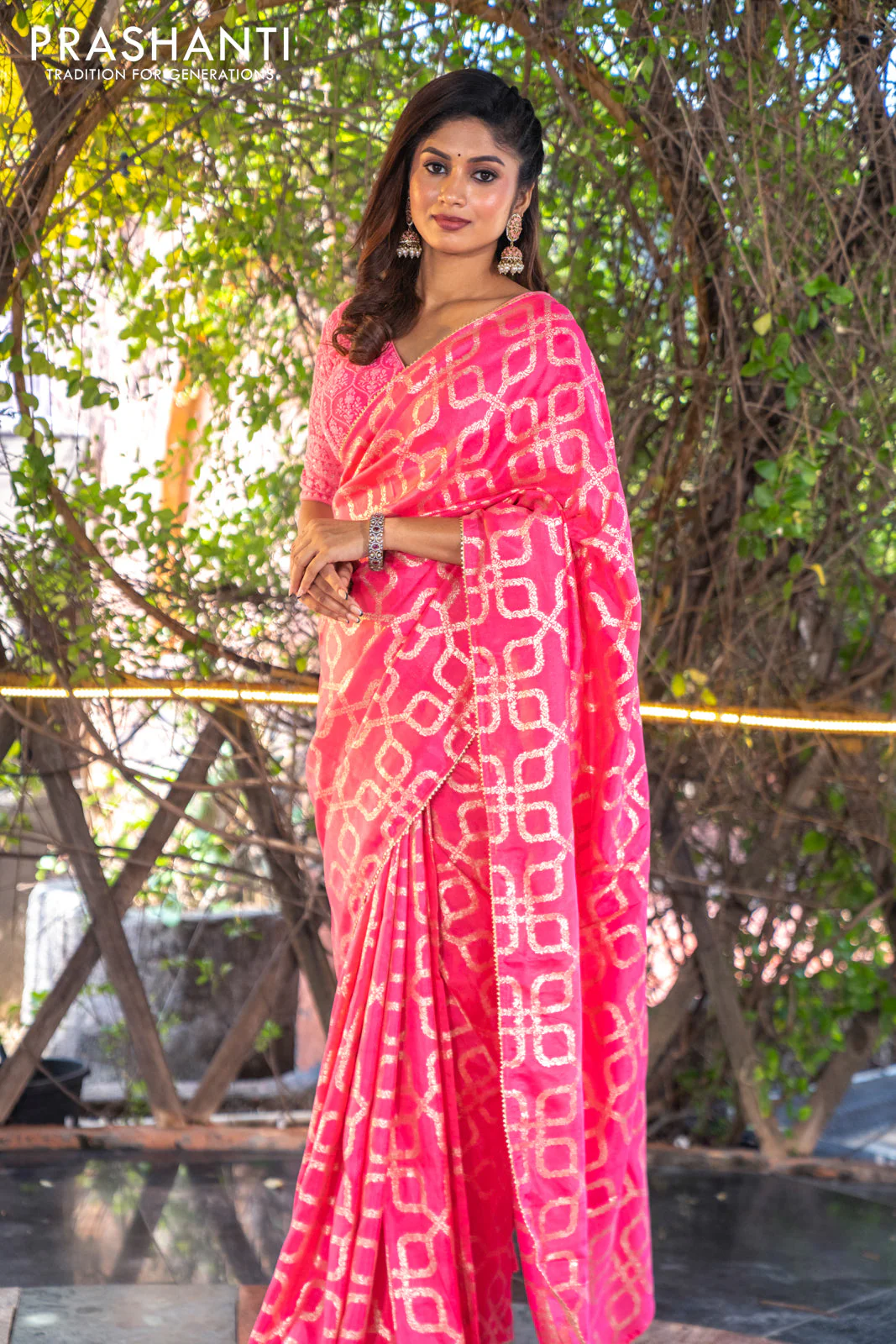 Munga tussar silk saree candy pink with allover banarasi zari weaves and gottapatti lace work border and readymade chikankari work blouse - Image 3