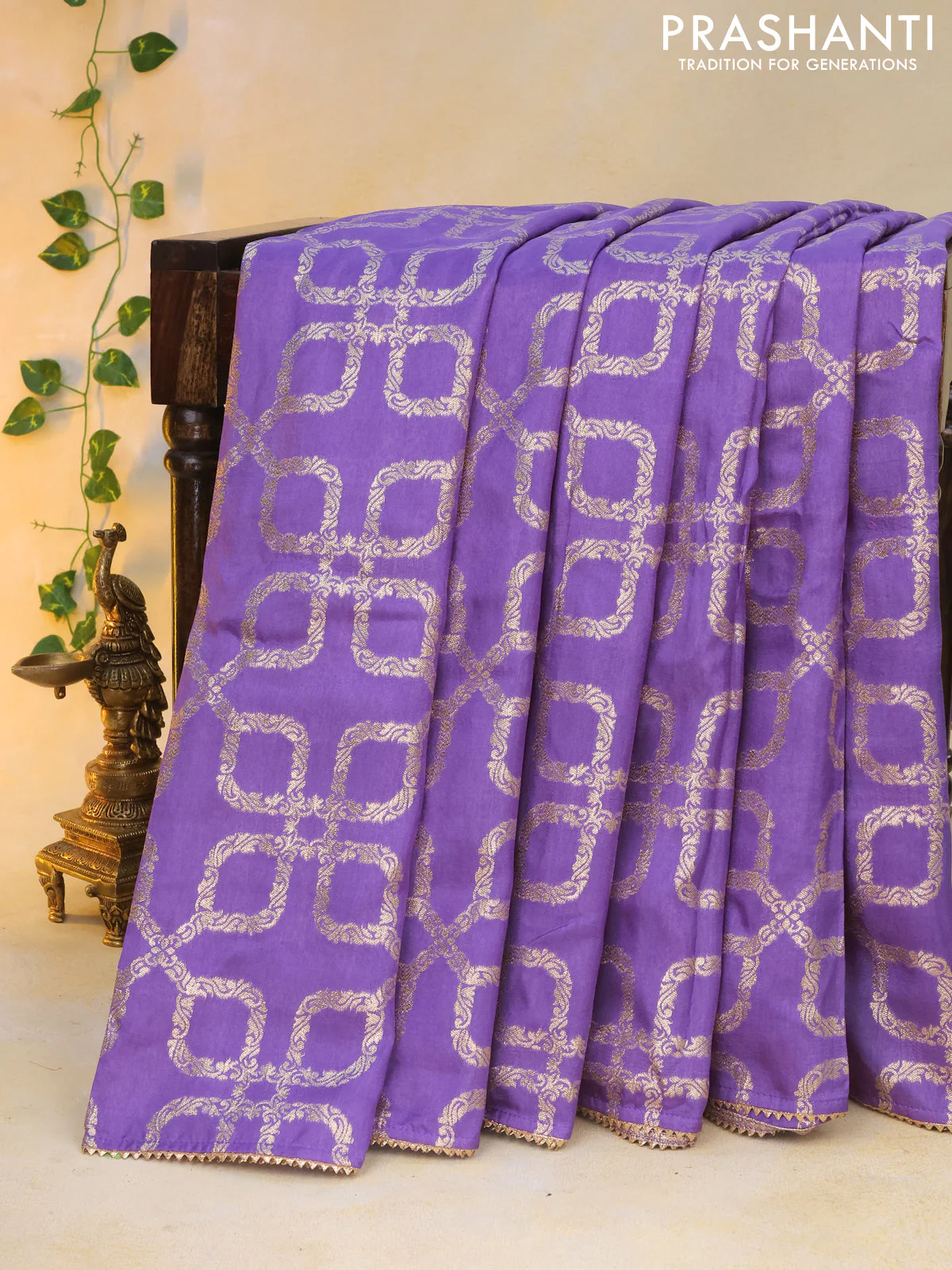 Munga tussar silk saree lavender shade with allover banarasi zari weaves and gottapatti lace work border and readymade chikankari work blouse - Image 6