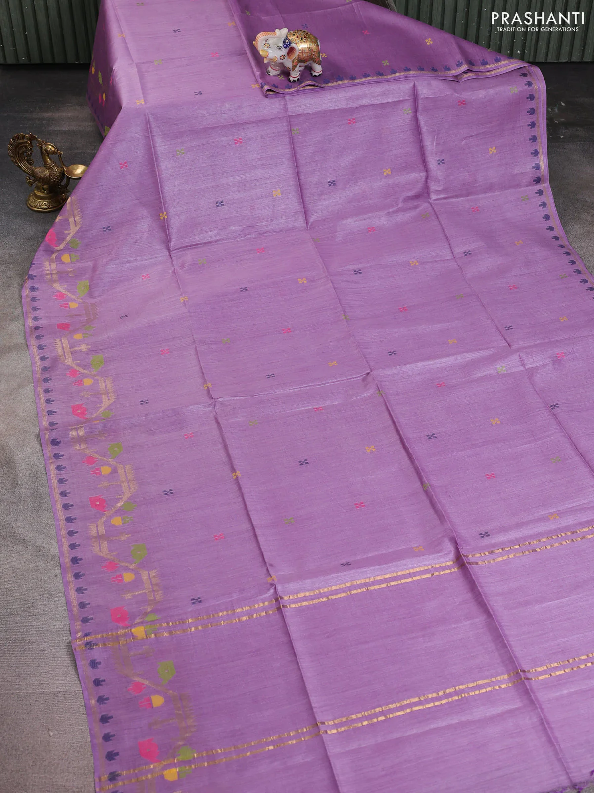 Munga tussar silk saree lavender with thread woven buttas and woven border - Image 2