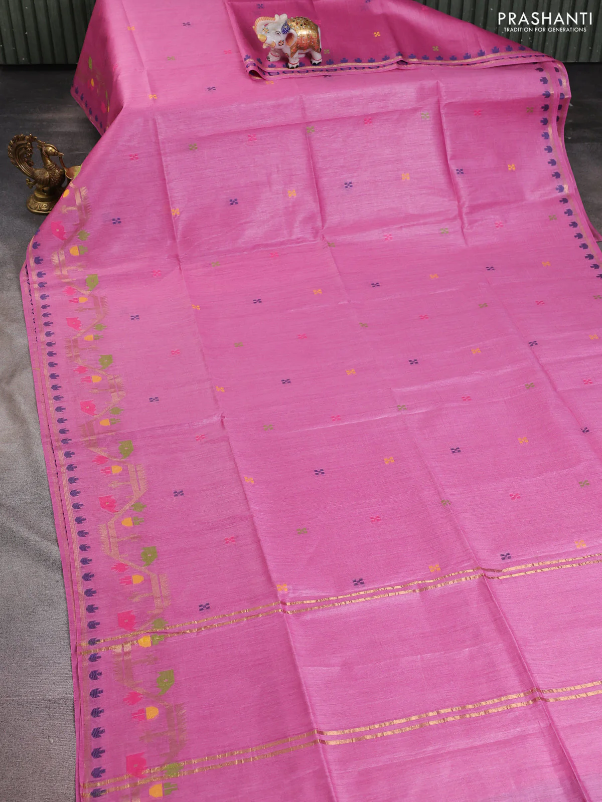 Munga tussar silk saree light pink with thread woven buttas and woven border - Image 2