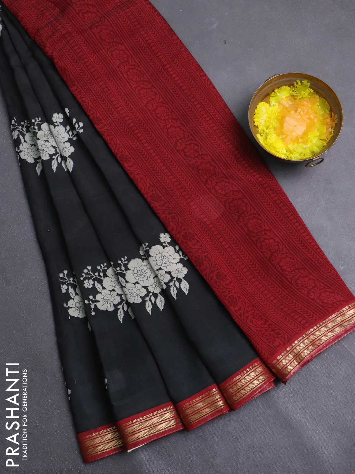 Muslin silk saree black and maroon with floral butta prints and zari woven border - Image 4