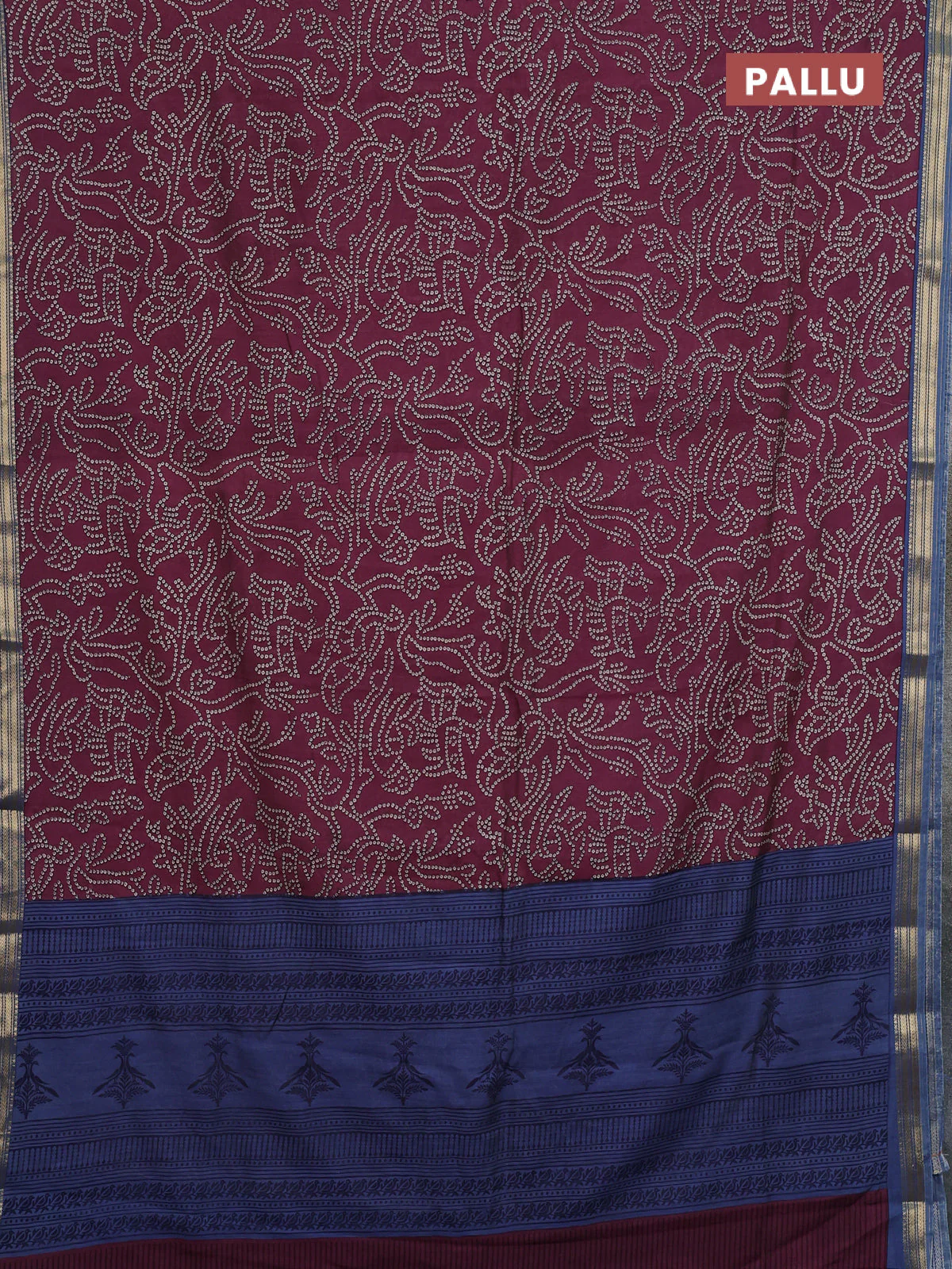 Muslin silk saree maroon and blue shade with allover bandhani prints and zari woven border - Image 3