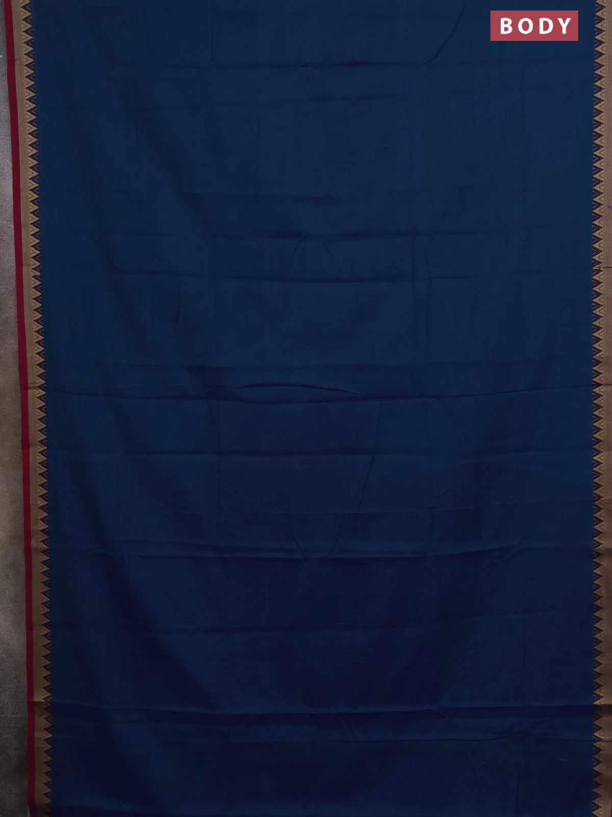 Narayanpet cotton saree dual shade of bluish green and red with plain body and temple thread woven border - Image 2