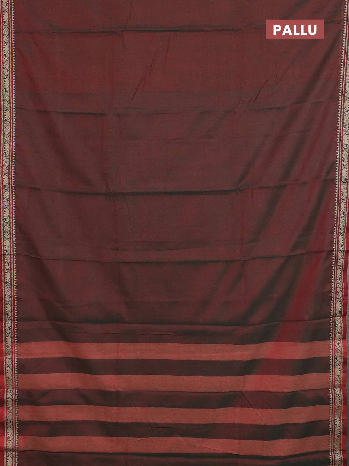 Narayanpet cotton saree dual shade of greenish maroon and maroon with plain body and thread woven border - Image 3