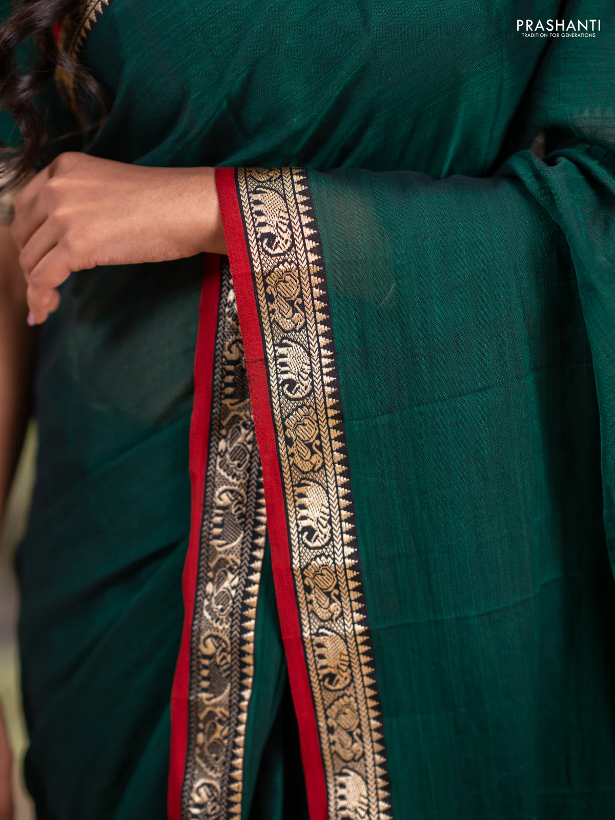 Narayanpet cotton saree green and maroon with plain body and thread woven border - Image 2