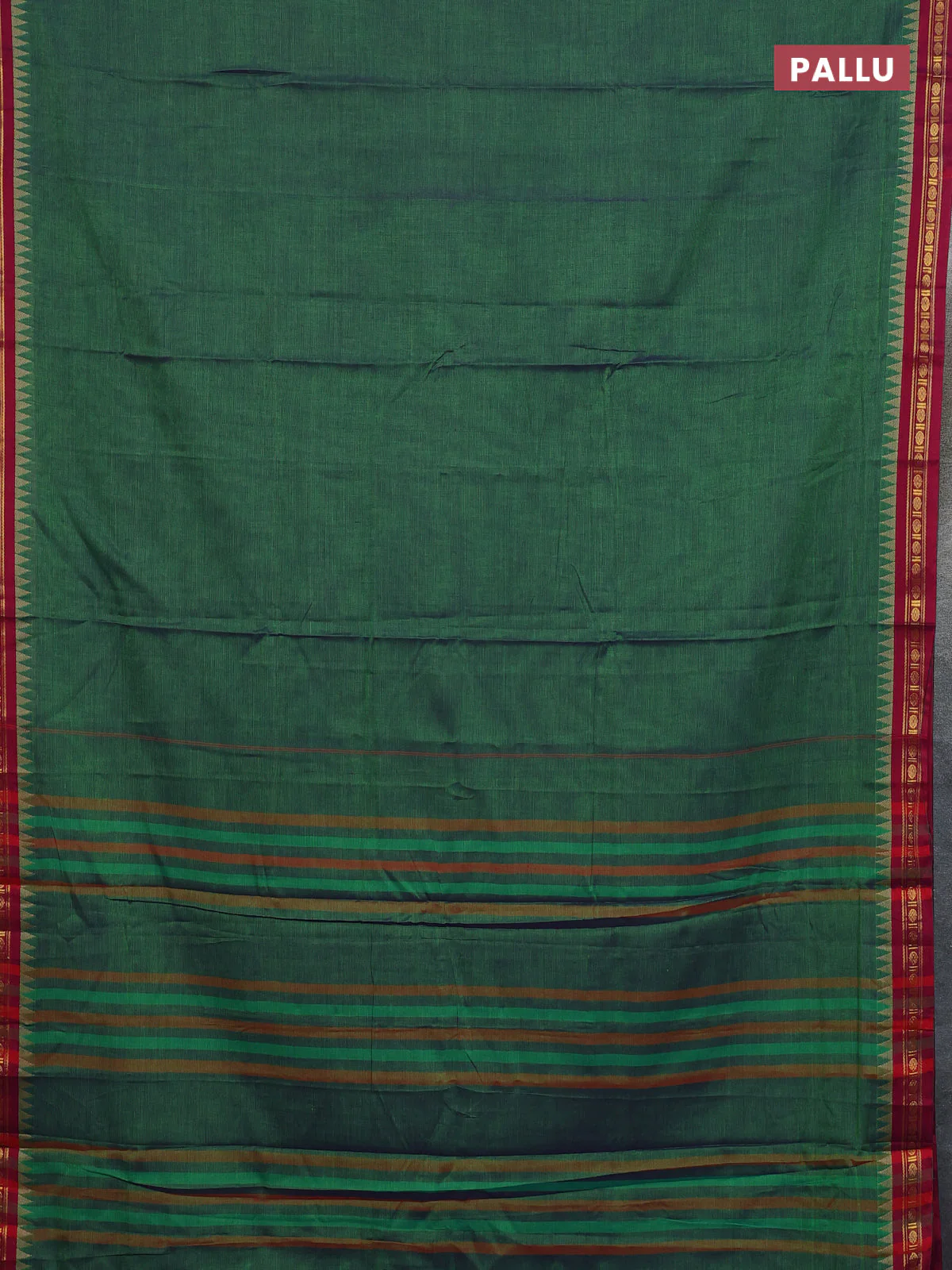 Narayanpet cotton saree green and pink with plain body and temple thread woven butta border - Image 3