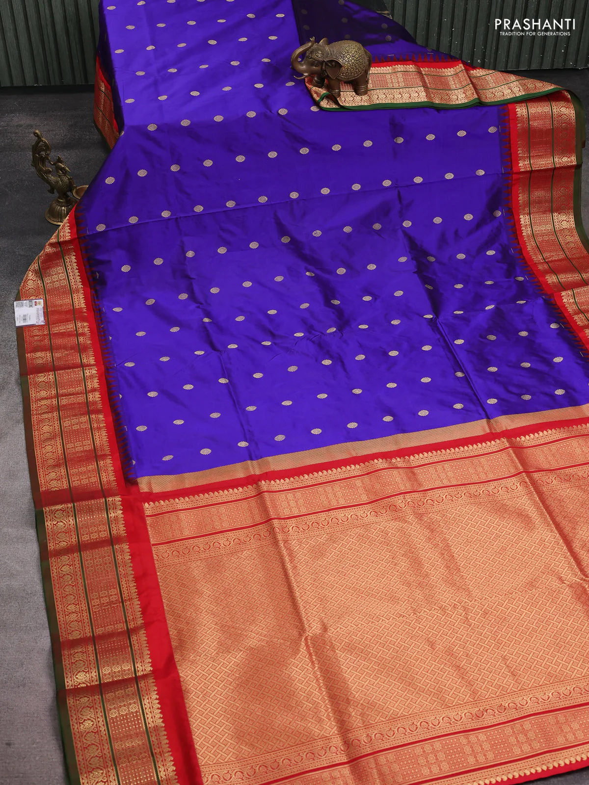 Narayanpet silk saree blue and red with allover zari woven buttas and temple design zari woven border - Image 2