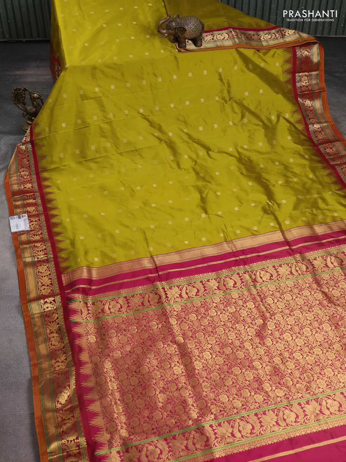 Narayanpet silk saree mehendi green and maroon with zari woven buttas and temple design zari woven border - Image 2