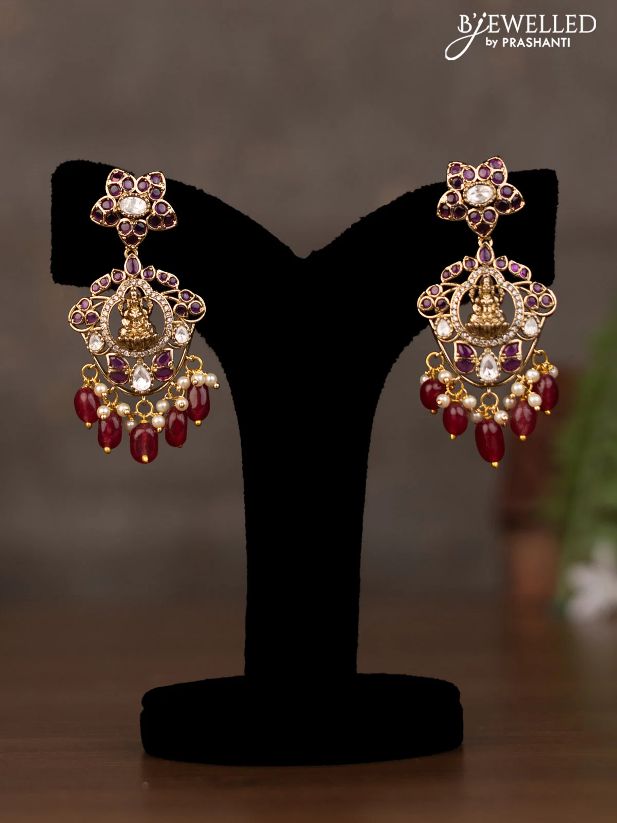 Necklace lakshmi pendant with kundan stones and natural beads & pearl hangings in victorian finish - Image 2