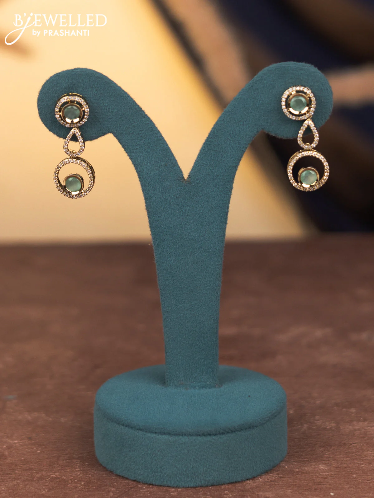 Necklace with mint green and cz stones in victorian finish - Image 2