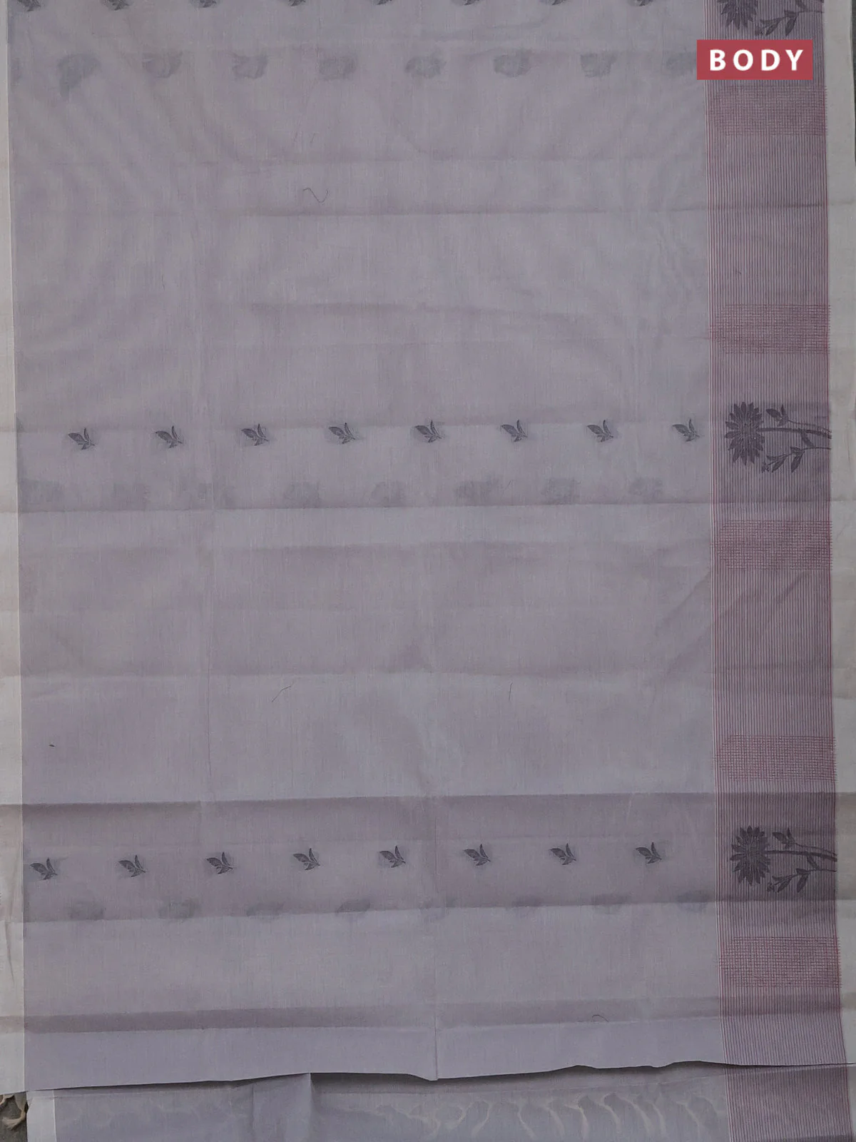 Nithyam cotton saree grey with thread woven buttas and thread woven border - Image 2