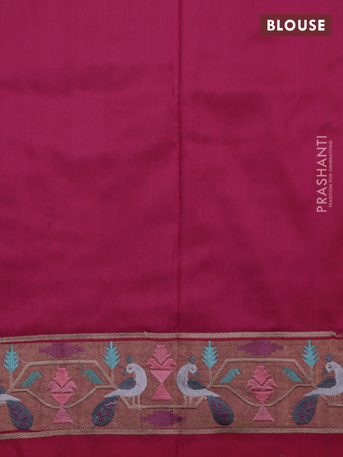 Off white-Magenta PInk Pochampally Silk Saree With Broder Embroidery - Image 8