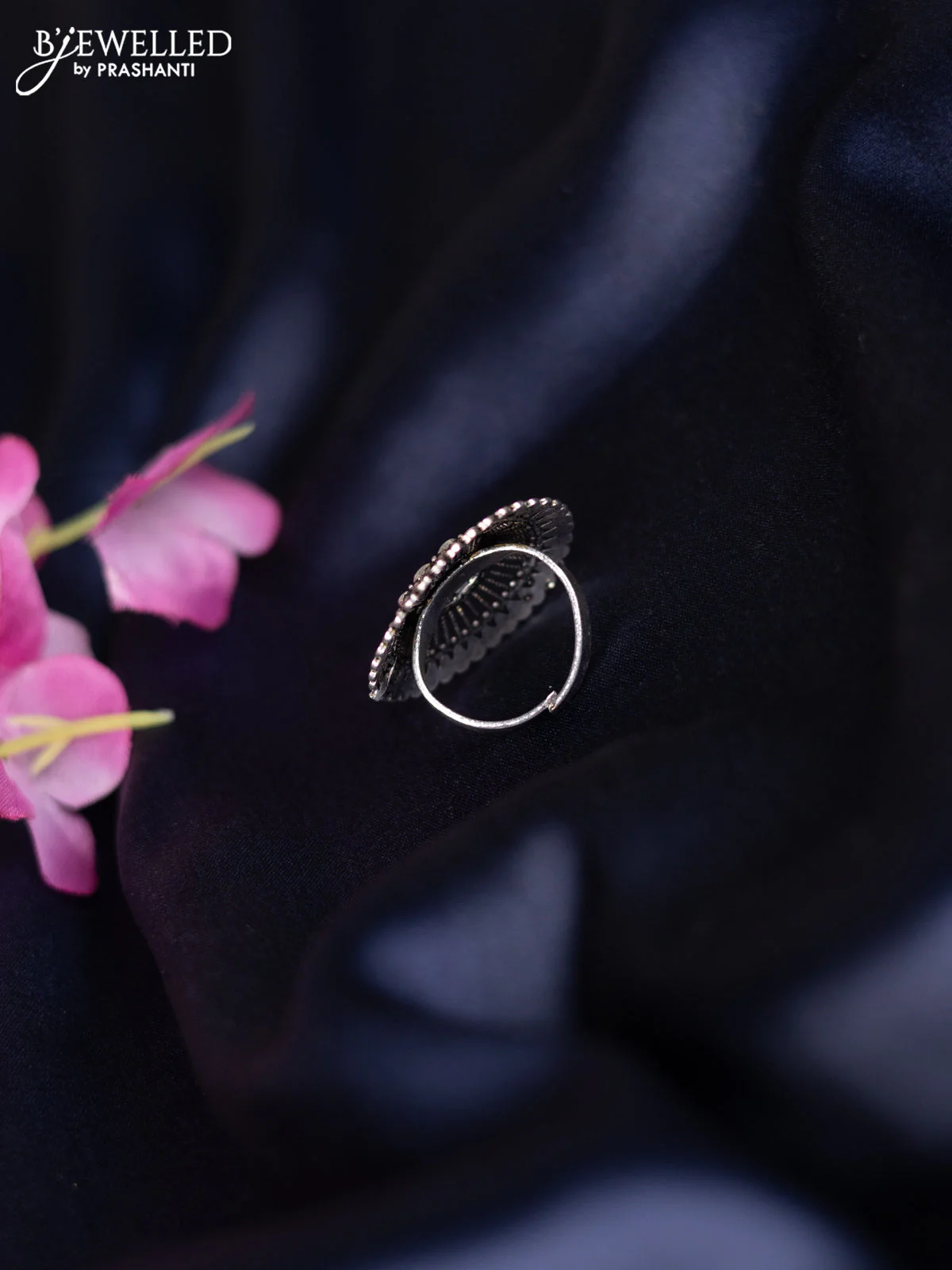 Oxidised ring with floral design - Image 2
