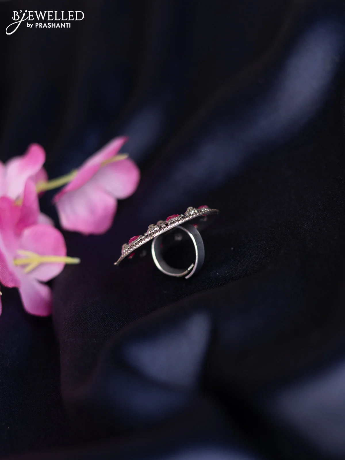 Oxidised ring with ruby stones - Image 2