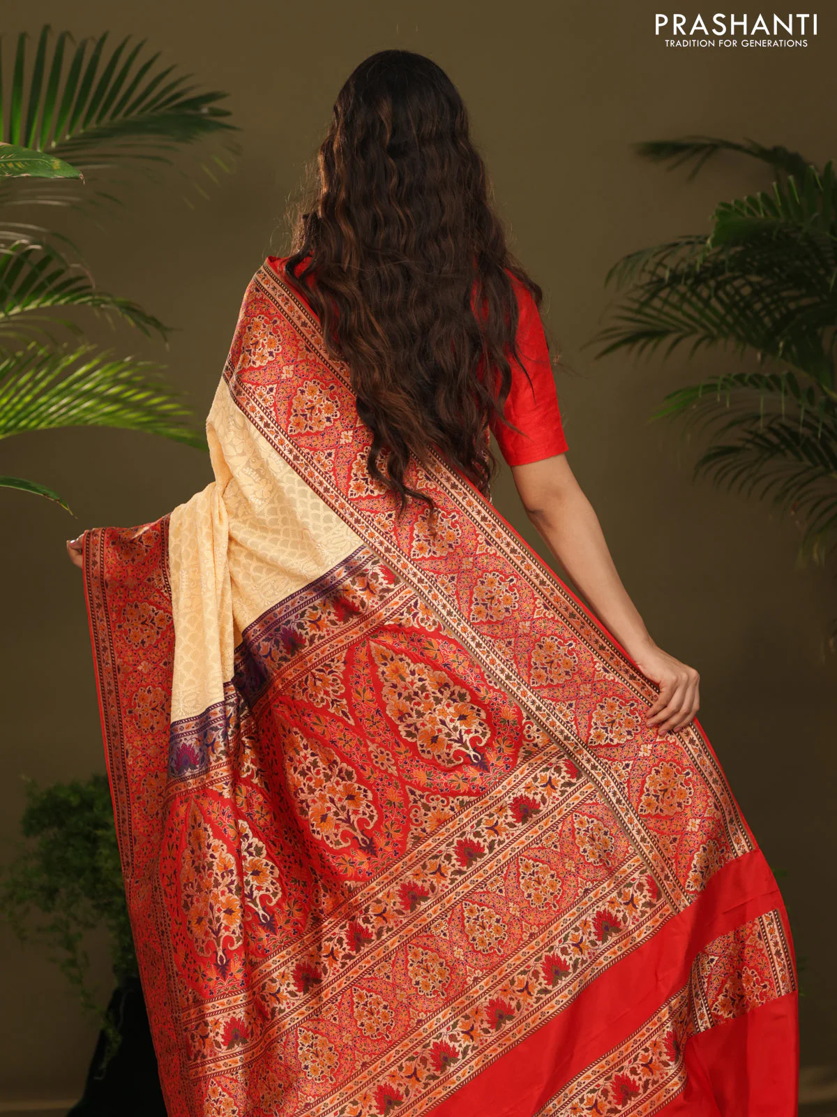 Pale Yellow & Red  Georgette Saree with Chikankari work & banaras border - Image 6
