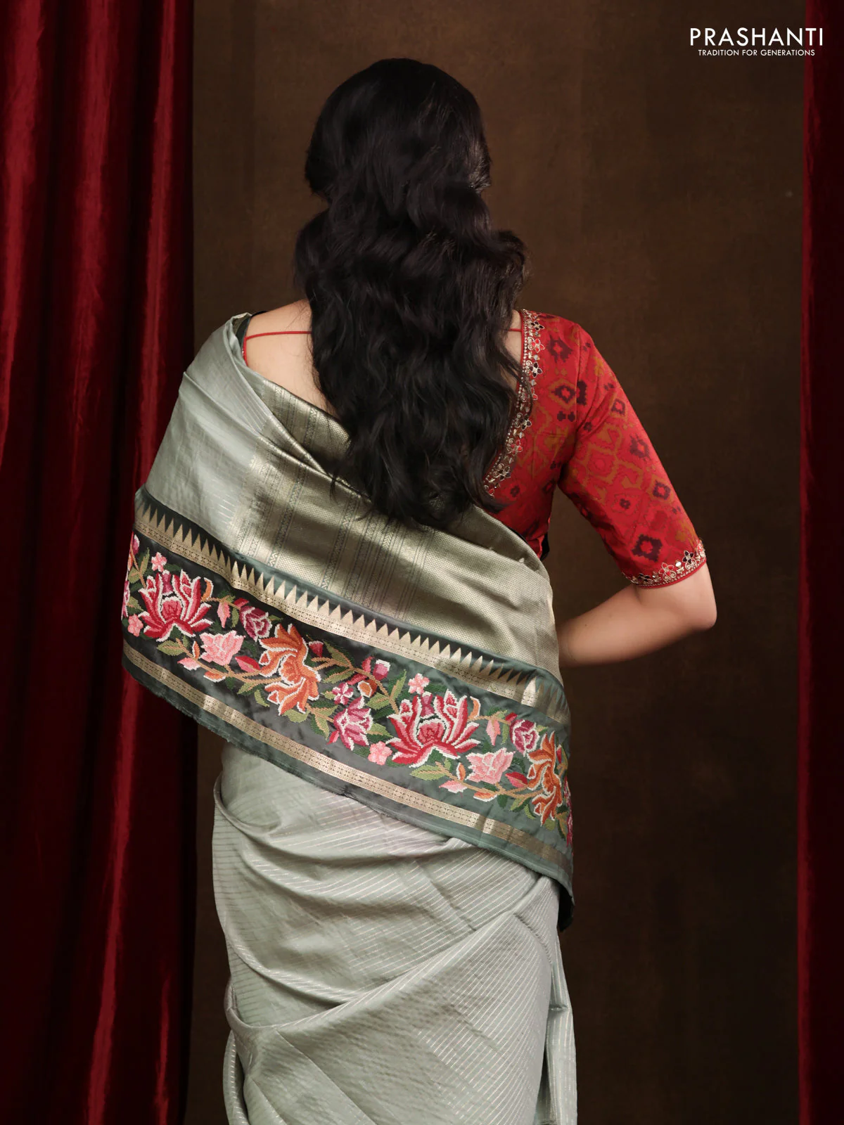 Pastel green -Grey Pure kanchipuram silk saree with Border Embroidery - Image 3