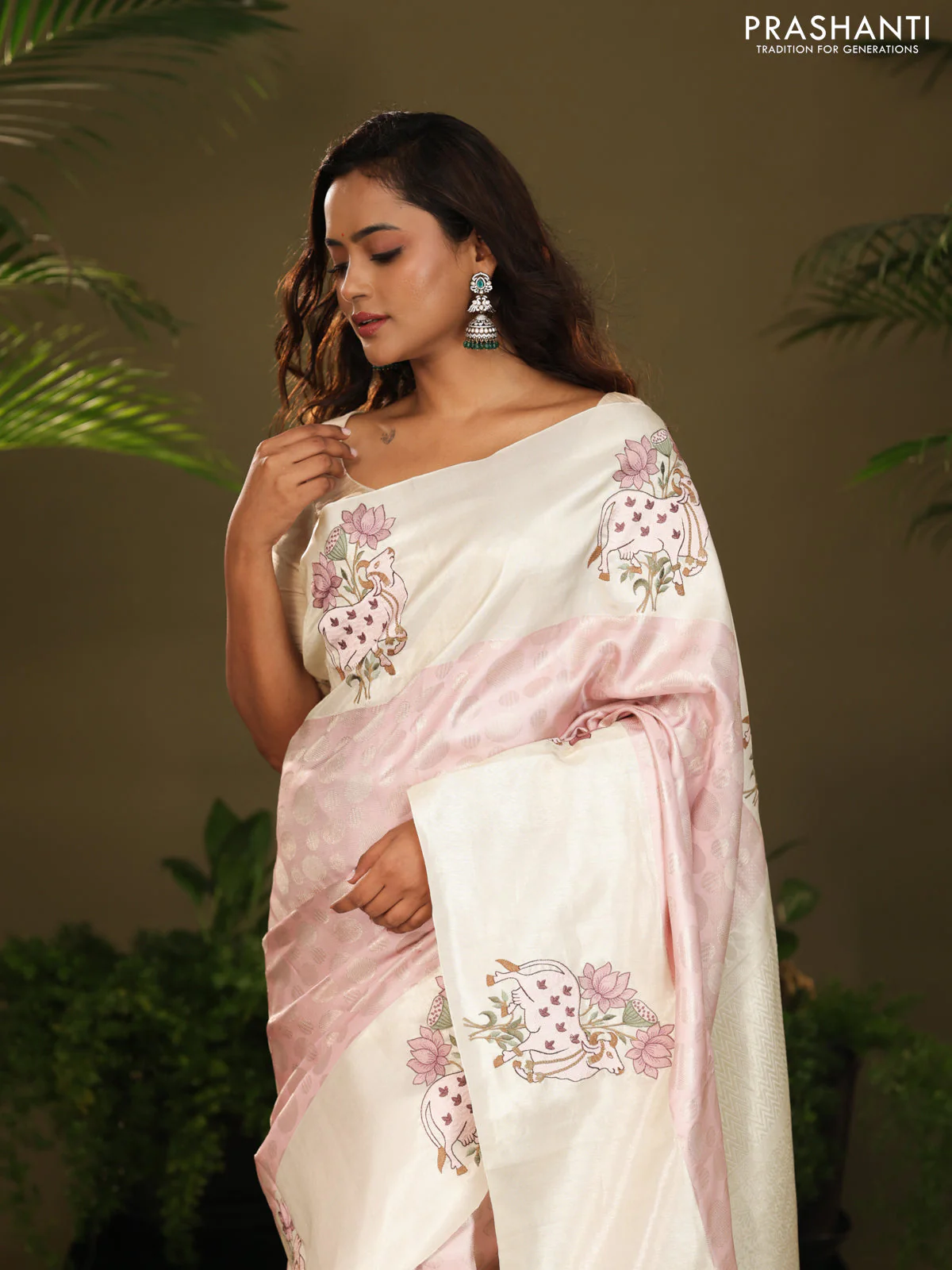 Pastel Pink Kanchipuram Silk Saree with Pichwai Embroided Border - Image 3
