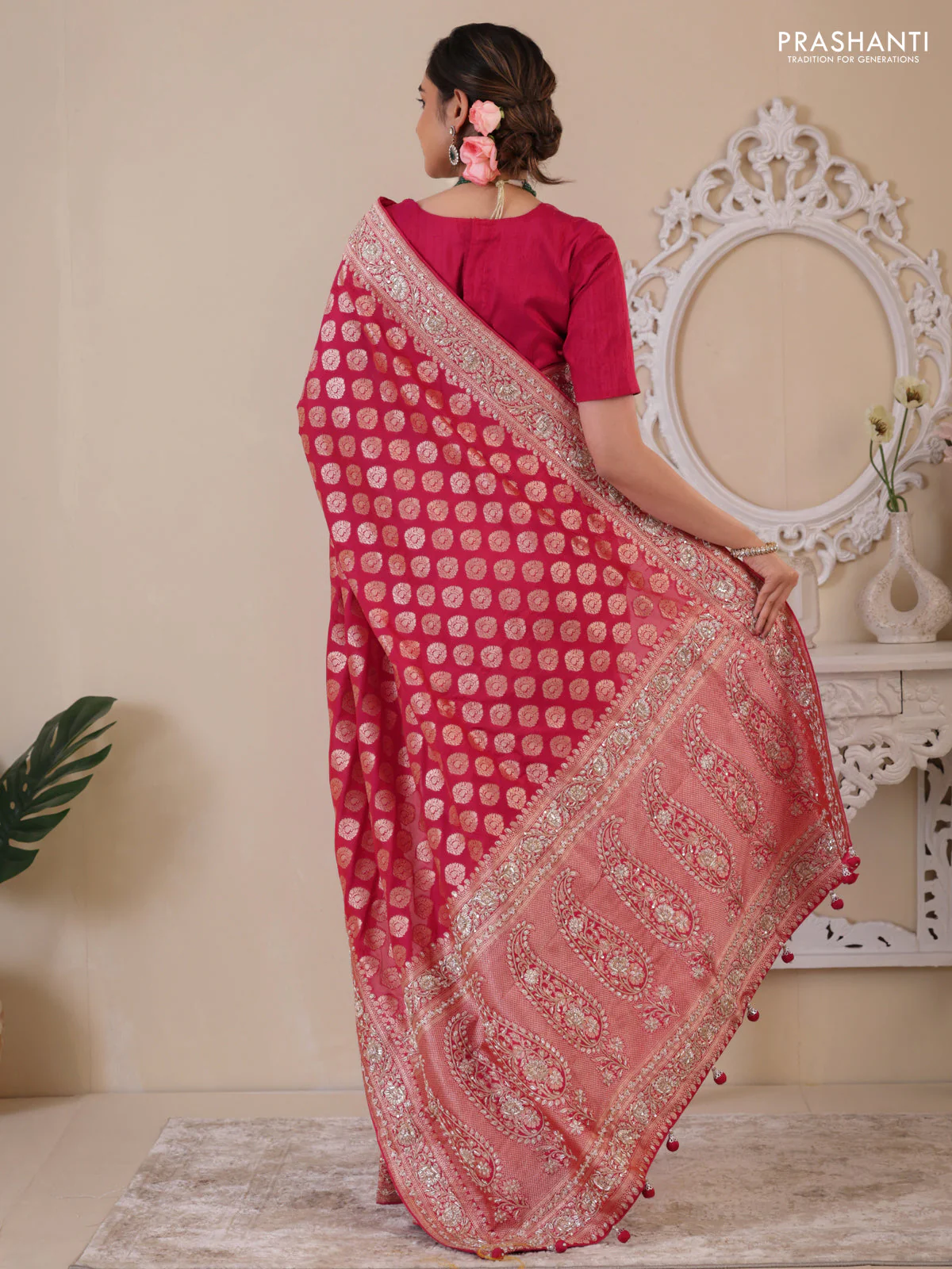 Pink Banarasi Uppada silk saree with allover zari woven buttas & embroidery border - Image 2