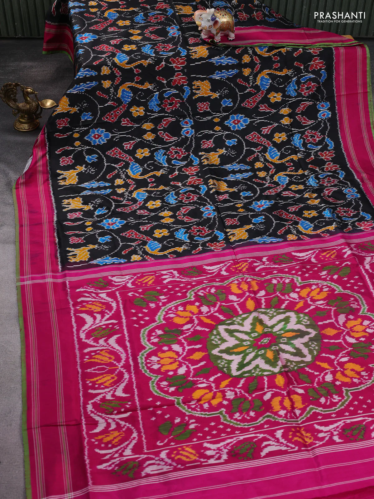 Pochampally silk saree black and pink with allover ikat weaves and rettapet border - Image 2