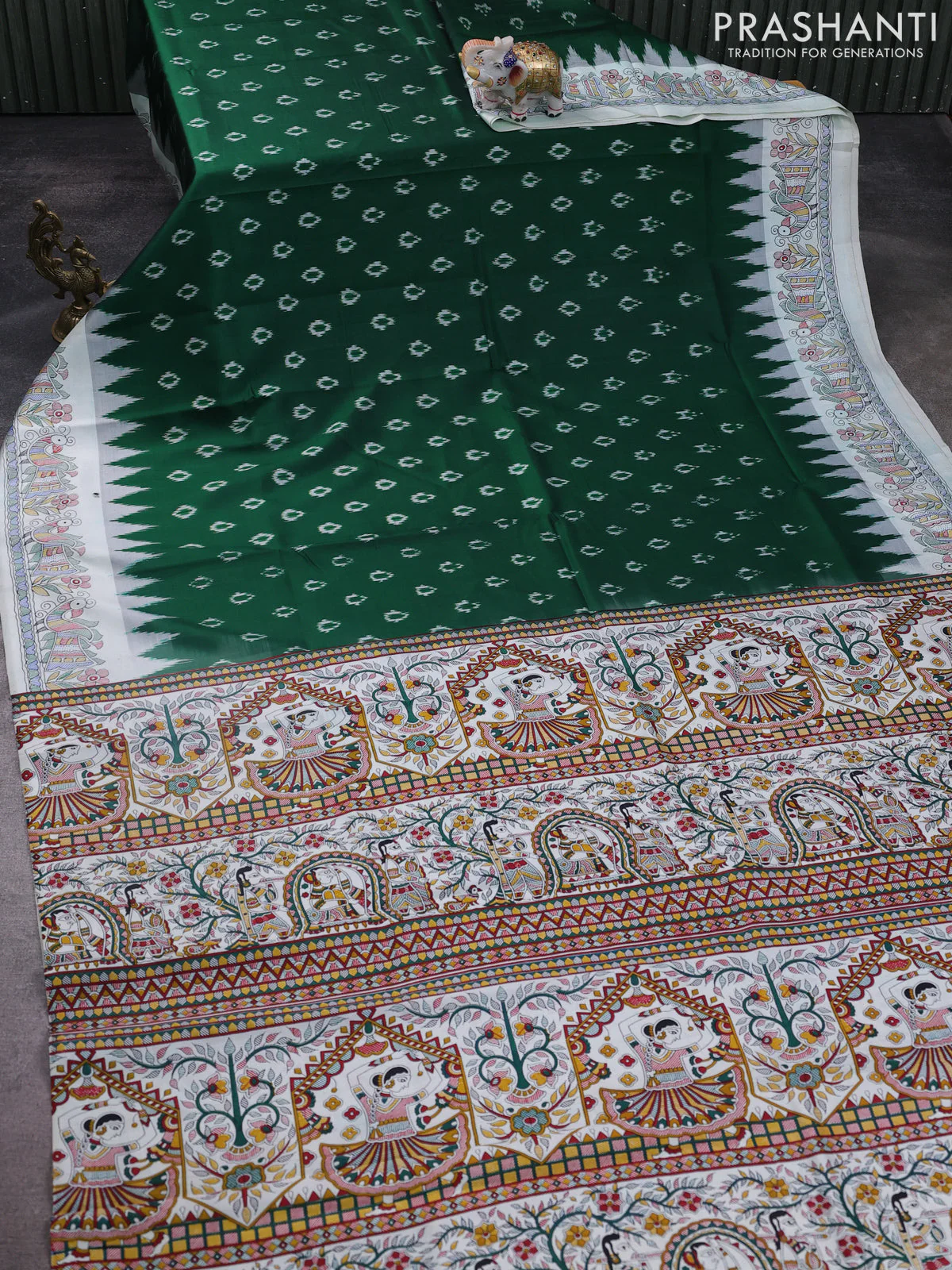 Pochampally silk saree green and off white with allover ikat woven buttas and madhubani prints - Image 2