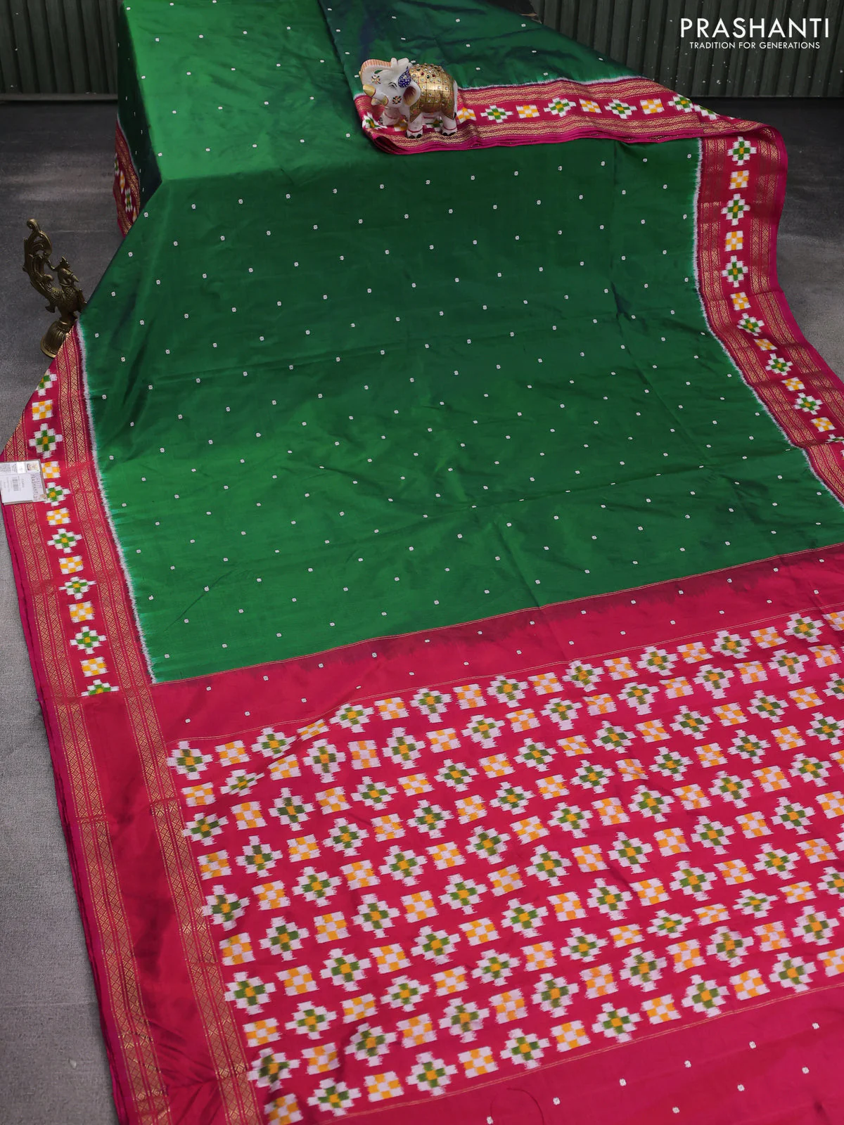 Pochampally silk saree green and pink with thread woven buttas and rettapet zari woven ikat style border - Image 2