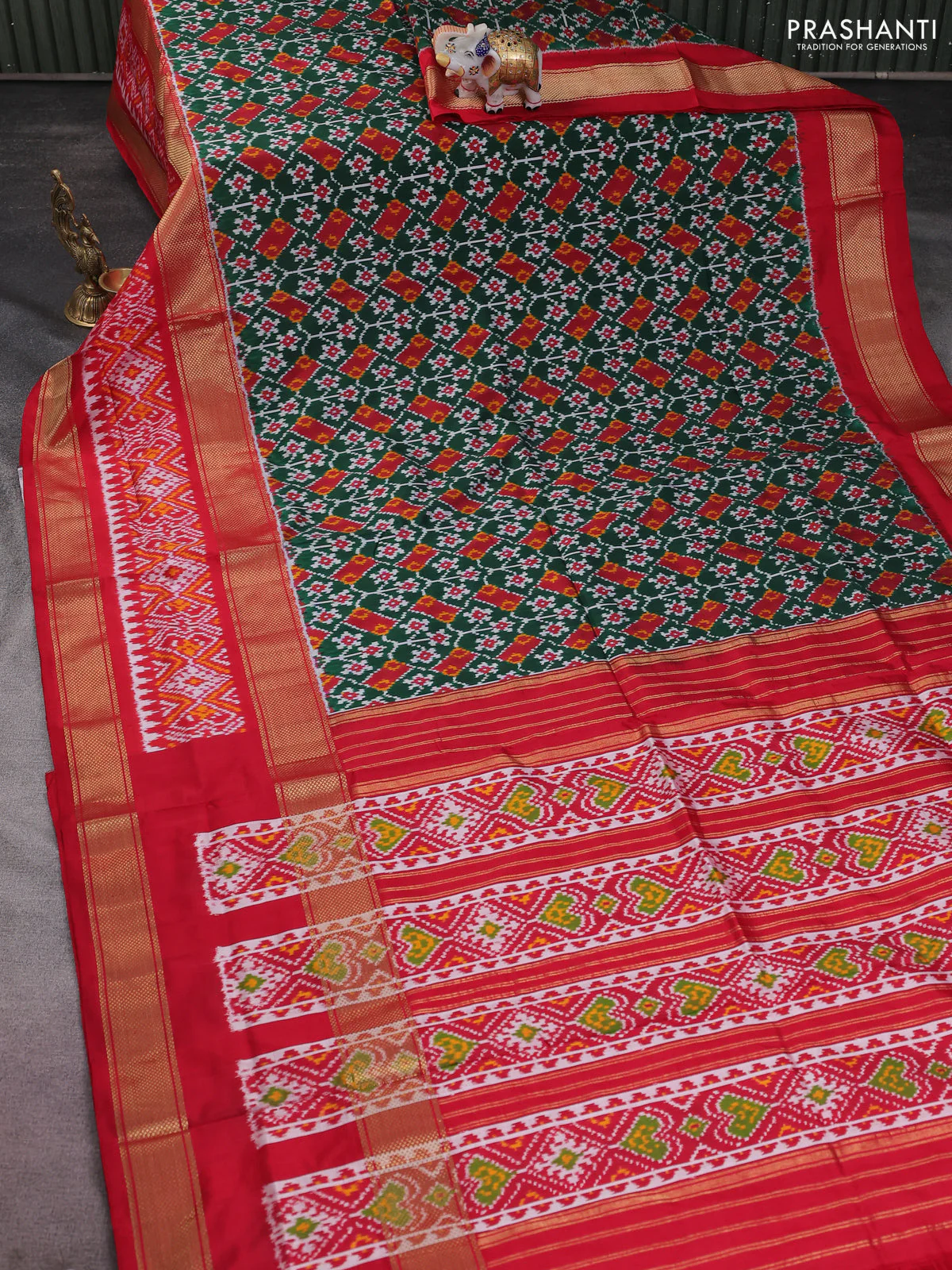 Pochampally silk saree green and red with allover ikat weaves and long zari woven ikat border - Image 2