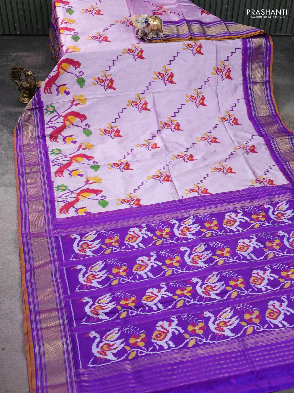 Pochampally silk saree lavender and purple with allover ikat weaves and zari woven border - Image 2