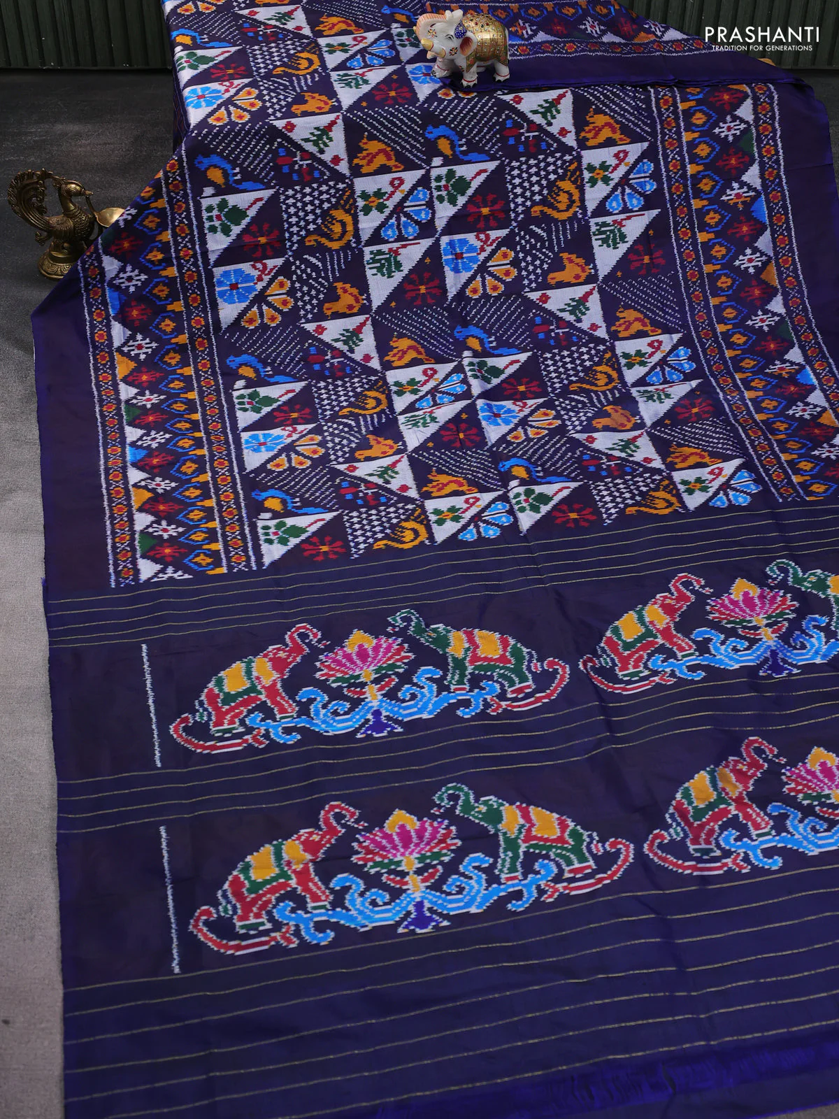 Pochampally silk saree navy blue with allover ikat weaves and long ikat woven simple border - Image 2