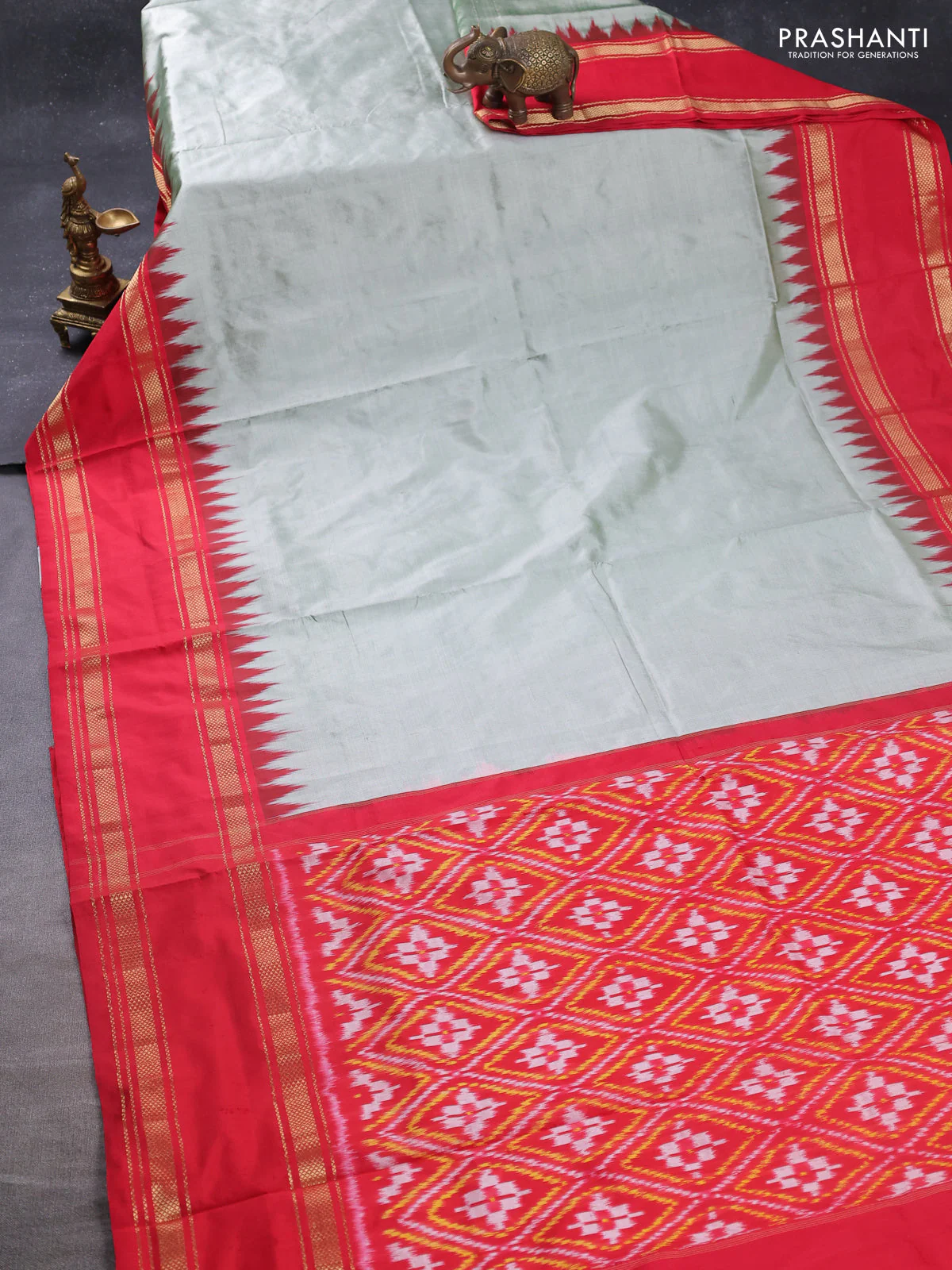 Pochampally silk saree pastel green and red with plain body and temple design rettapet zari woven border - Image 2