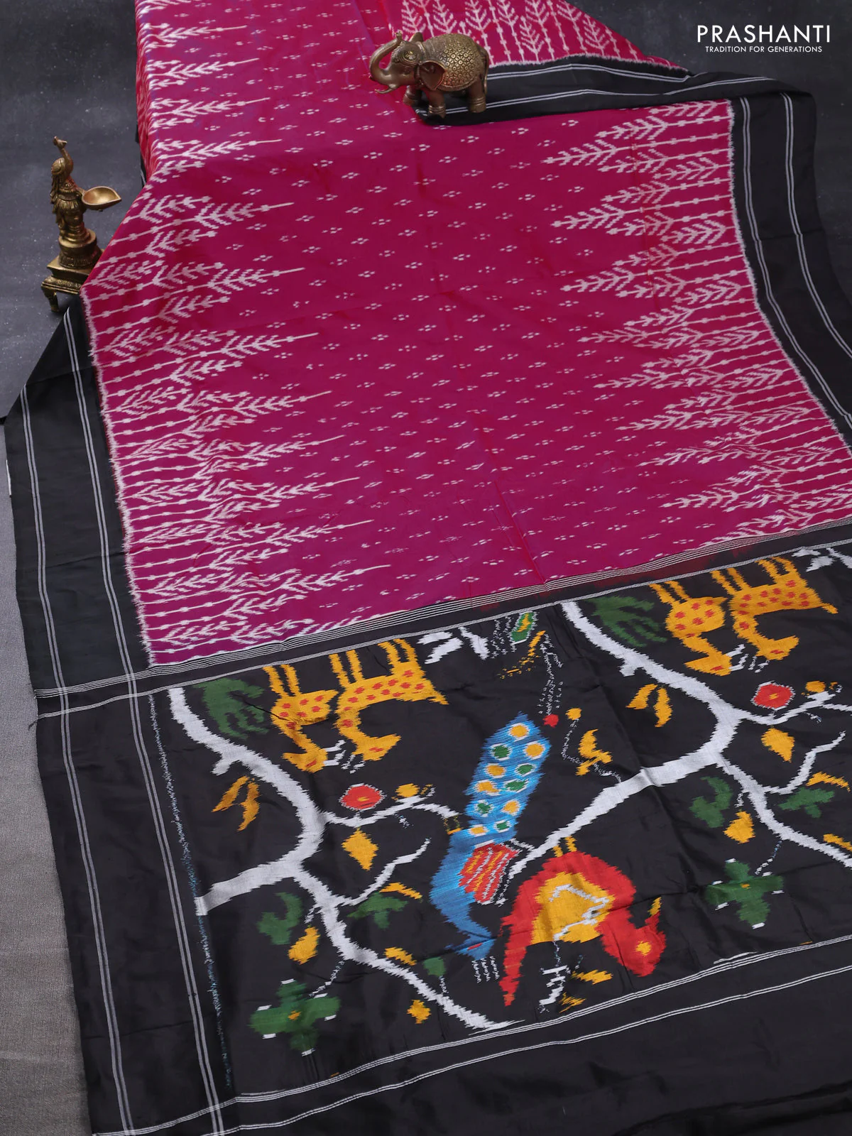 Pochampally silk saree pink and black with allover ikat butta weaves and long ikat woven rettapet border - Image 2