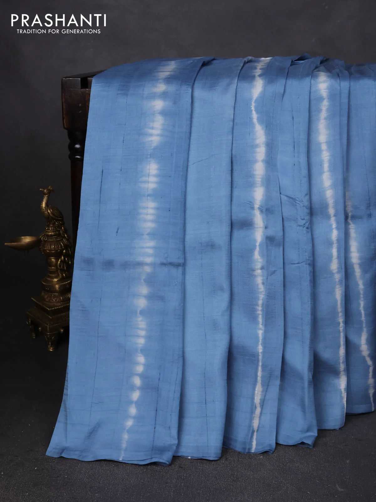 Printed silk saree bluish grey and magenta pink with shibori prints and kalamkari hand painted pallu & blouse - Image 2