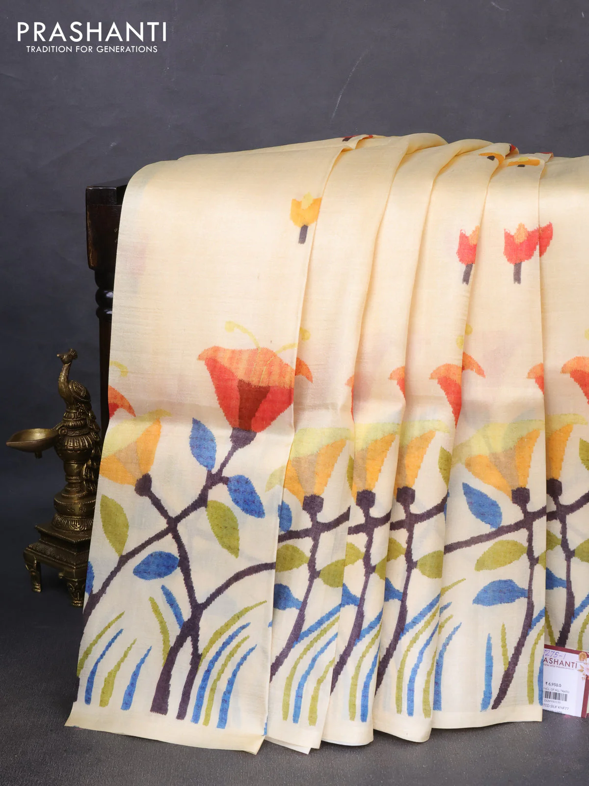 Printed silk saree cream with floral butta prints and long printed border - Image 2