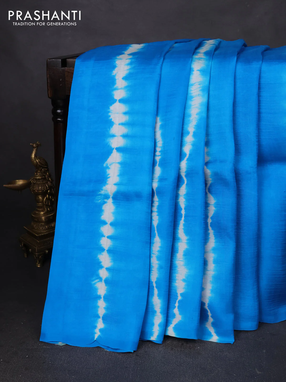 Printed silk saree cs blue and maroon with shibori prints and kalamkari hand painted pallu & blouse - Image 2
