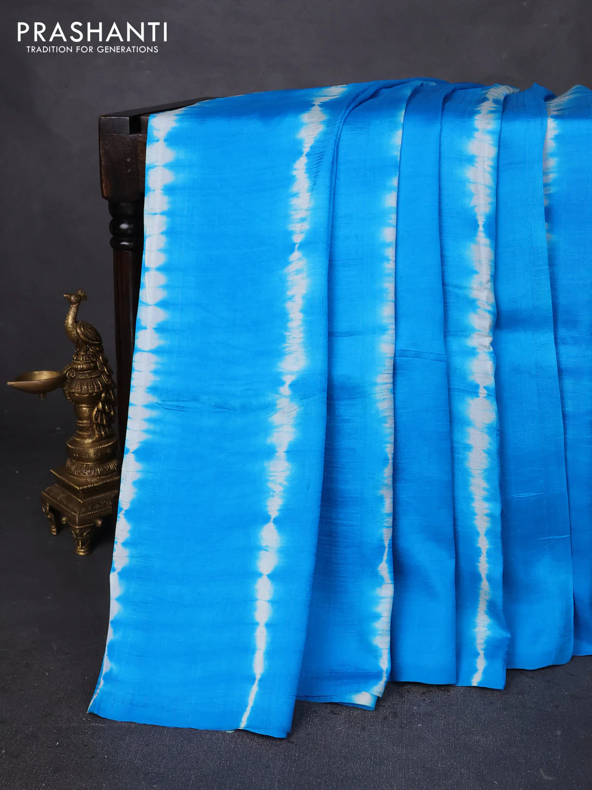 Printed silk saree cs blue and orange with shibori prints and kalamkari hand painted pallu & blouse - Image 2