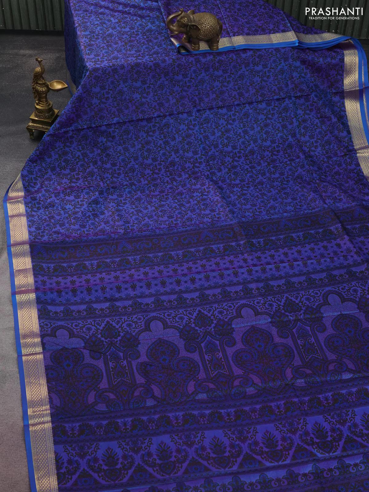 Printed silk saree dual shade of bluish purple with allover prints and zari woven border - Image 2