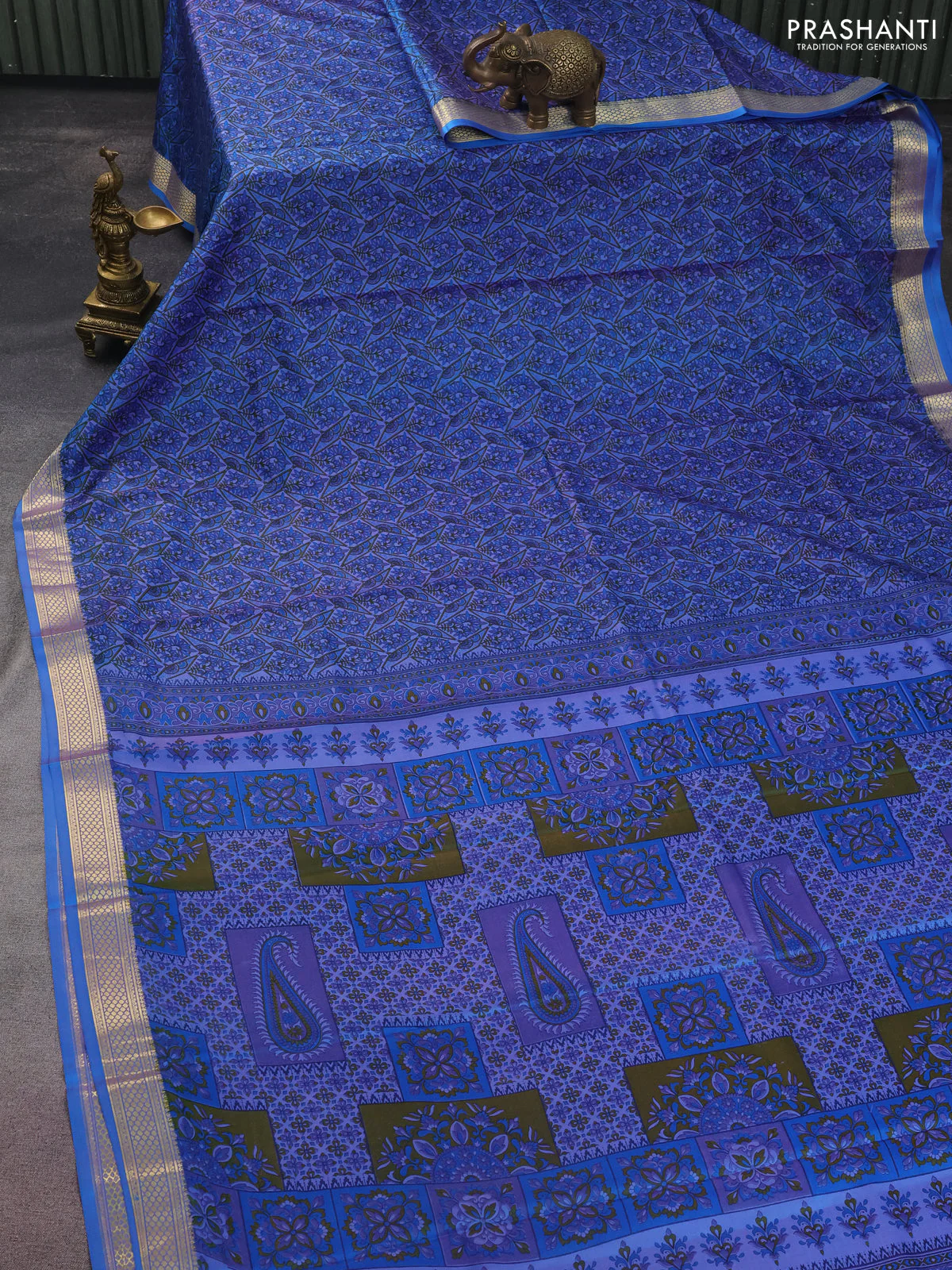 Printed silk saree dual shade of bluish purple with allover prints and zari woven border - Image 2