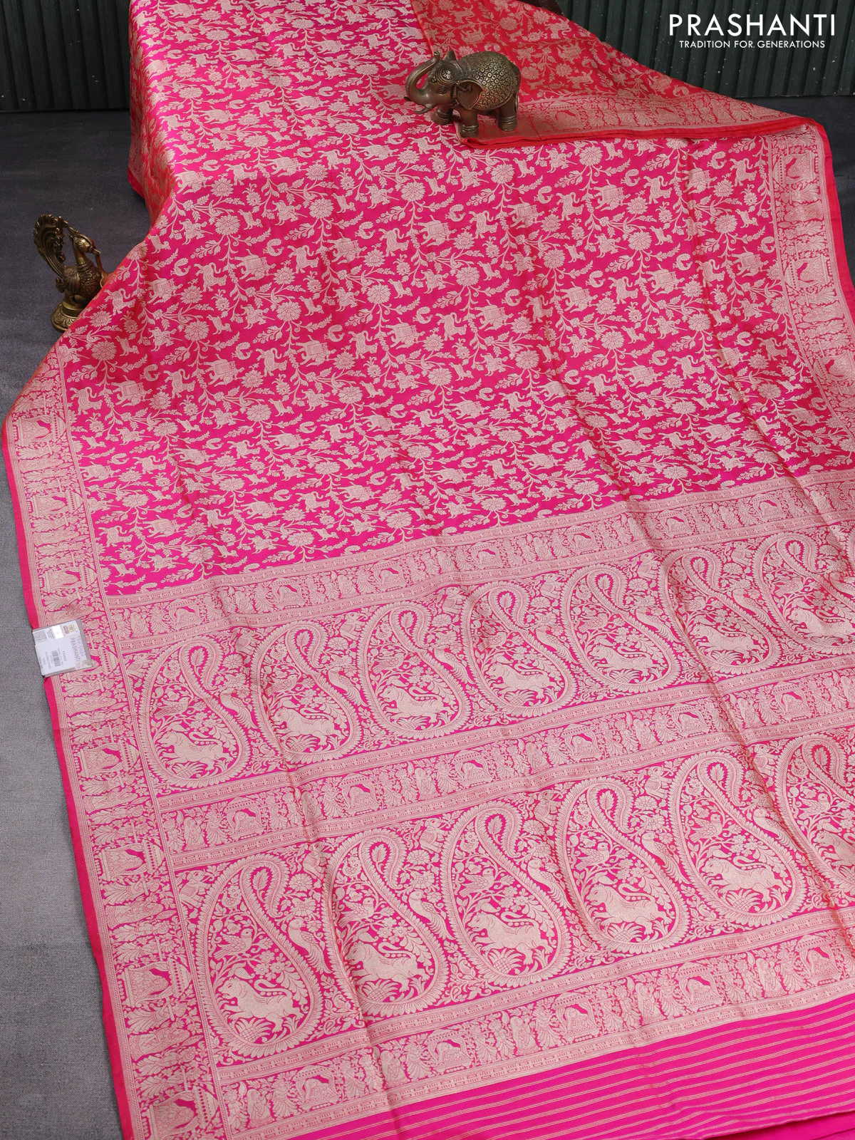 Pure banarasi uppada silk saree dual shade of candy pink with allover vanasingaram weaves and woven border