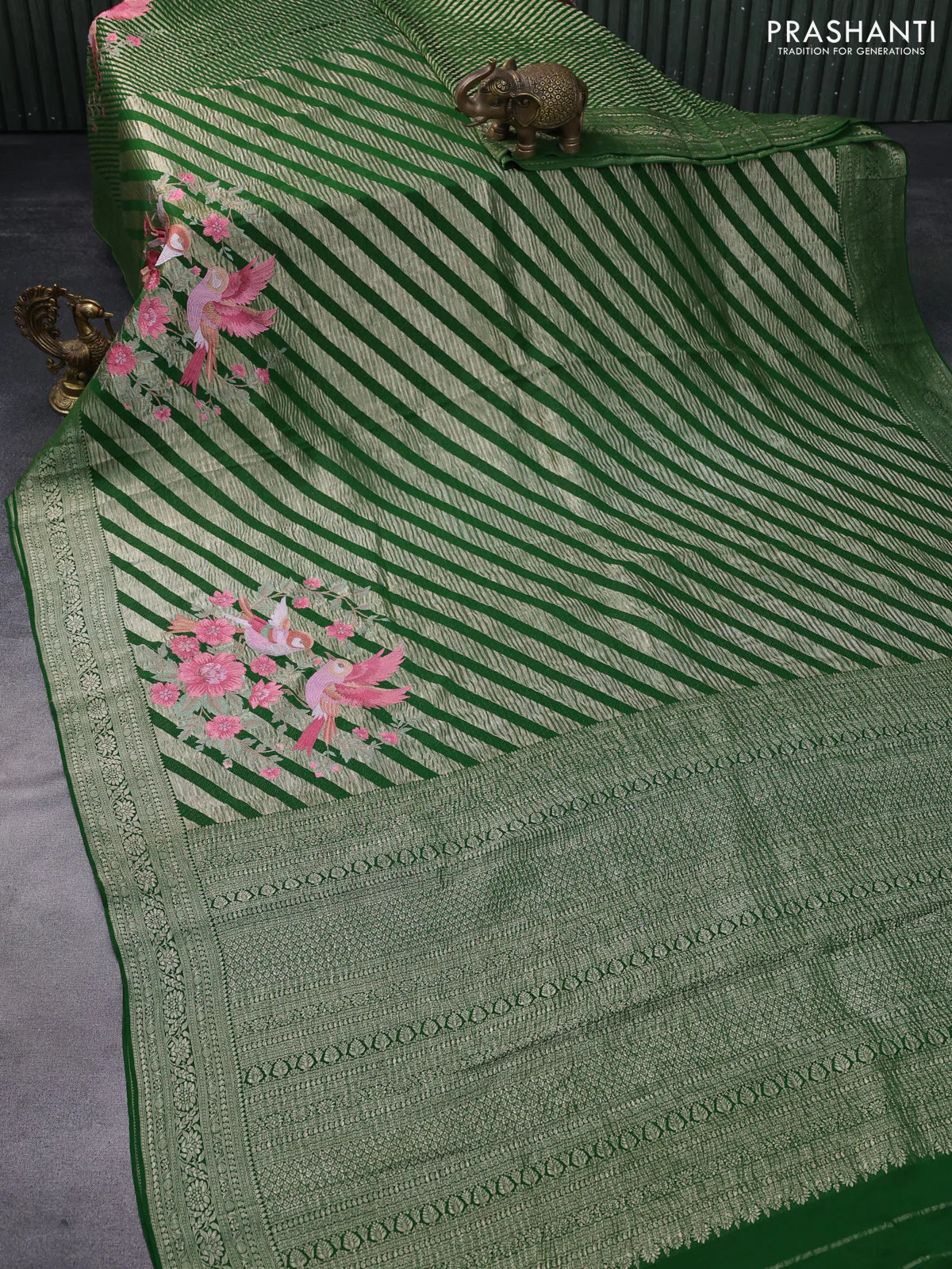 Pure crepe saree green with allover zari woven leheriya weaves & embroidery work and zari woven border - Image 2
