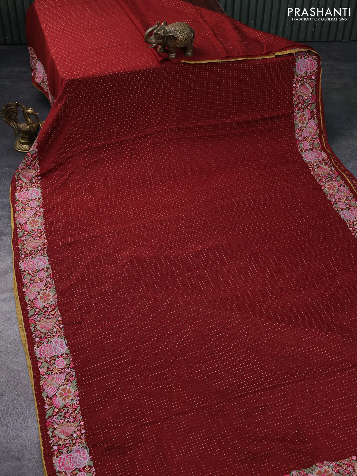 Pure crepe saree maroon shade with allover zari woven butta weaves and embroidery work border - Image 2