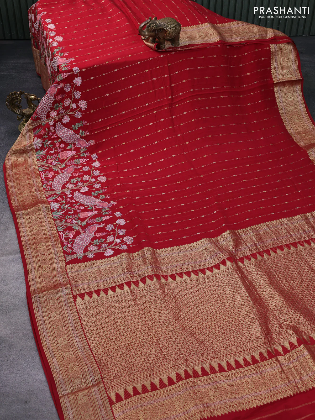 Pure crepe saree red with allover zari weaves & embroidery work and zari woven border - Image 2