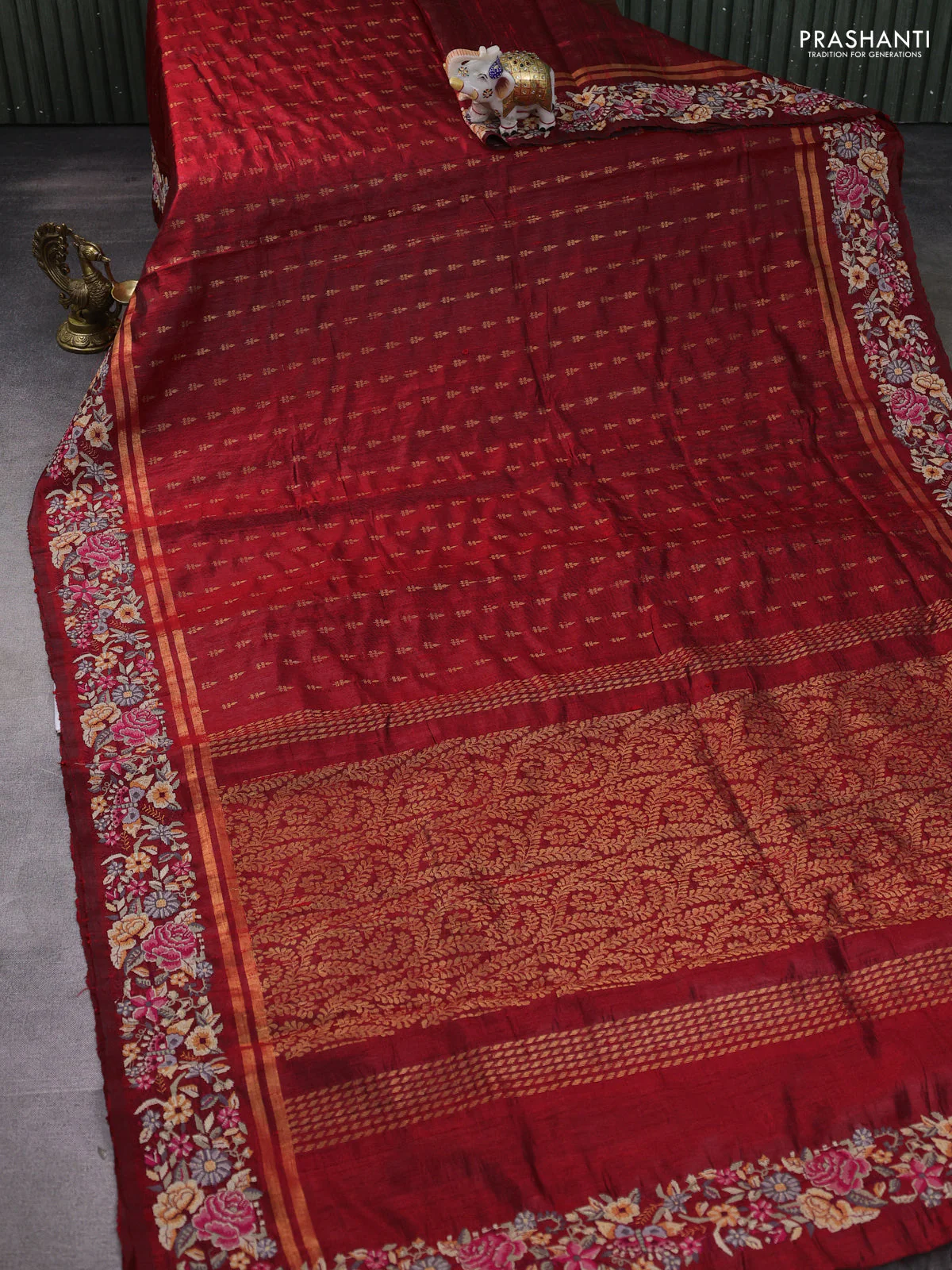 Pure dupion silk saree red with allover zari woven buttas and zari woven embroidery border - Image 2
