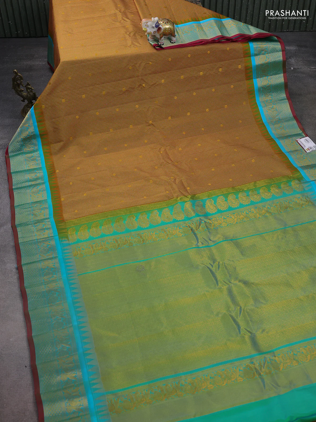 Pure gadwal silk saree dark mustard and teal green with allover checks & zari buttas and temple design zari woven border - Image 2