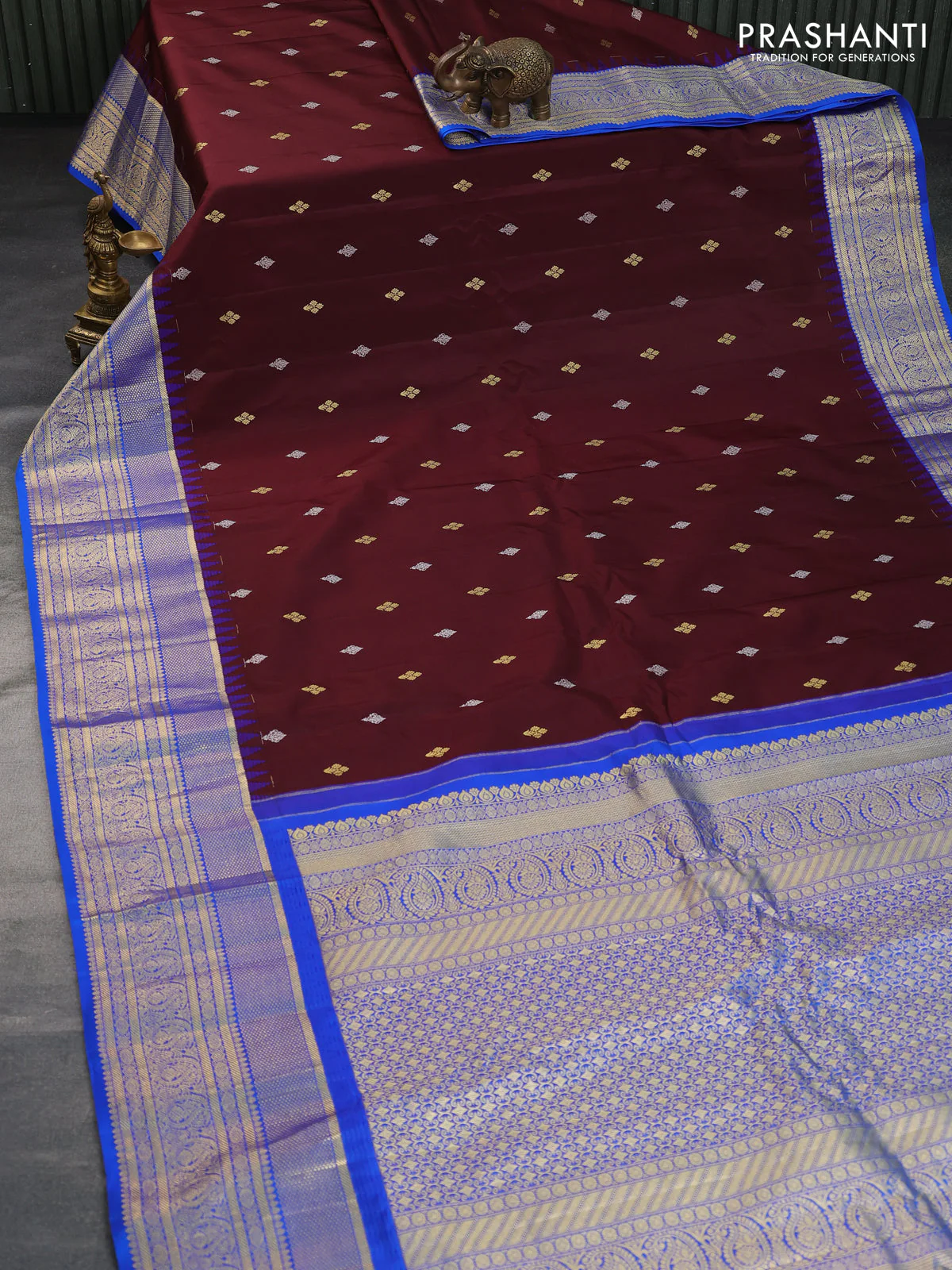 Pure gadwal silk saree deep maroon and blue with silver & gold zari woven buttas and long zari woven border - Image 2