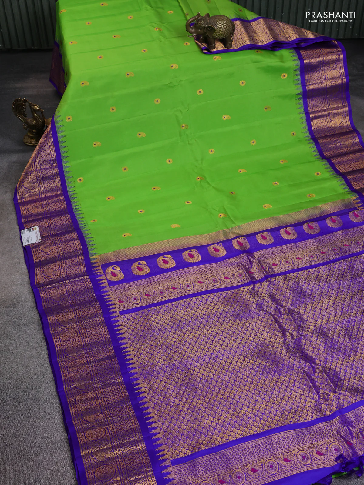 Pure gadwal silk saree light green and blue with zari woven buttas and temple design zari woven border - Image 2